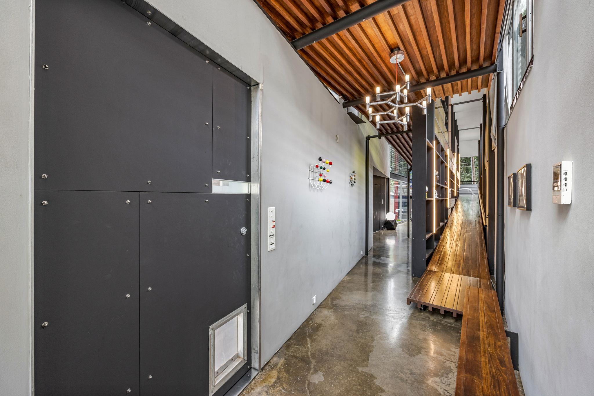 704 W Live Oak St, Austin, TX 78704