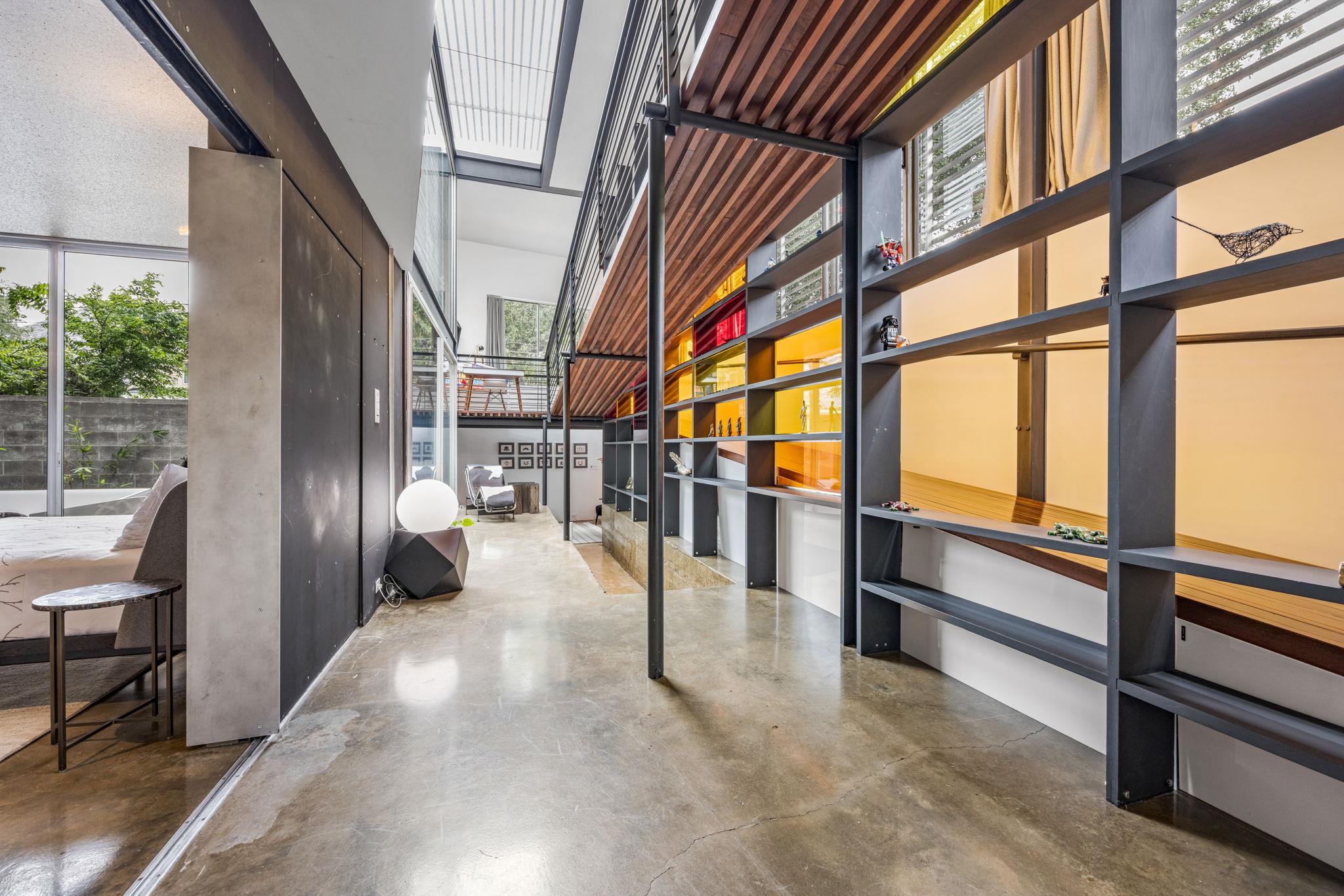 704 W Live Oak St, Austin, TX 78704