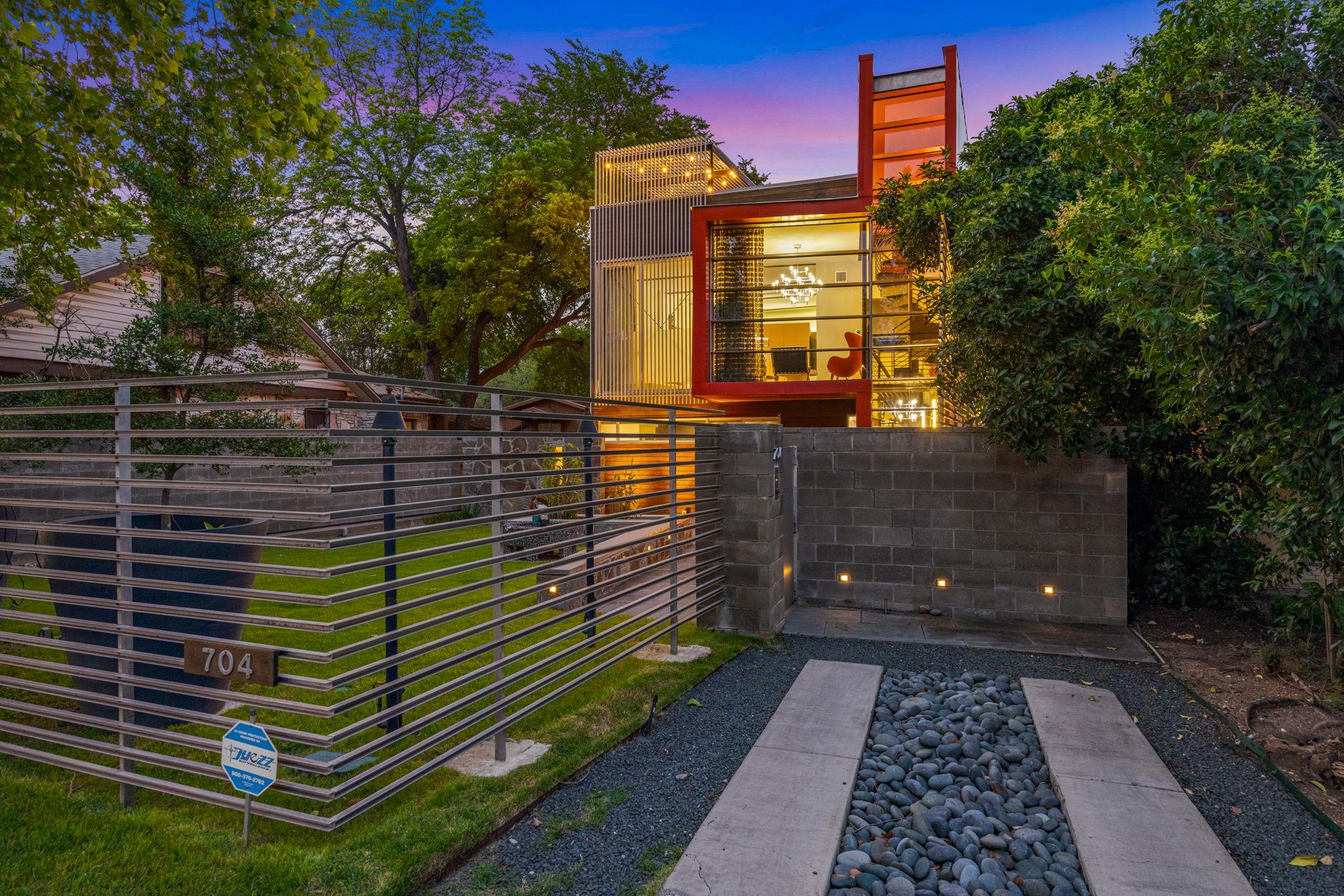 704 W Live Oak St, Austin, TX 78704