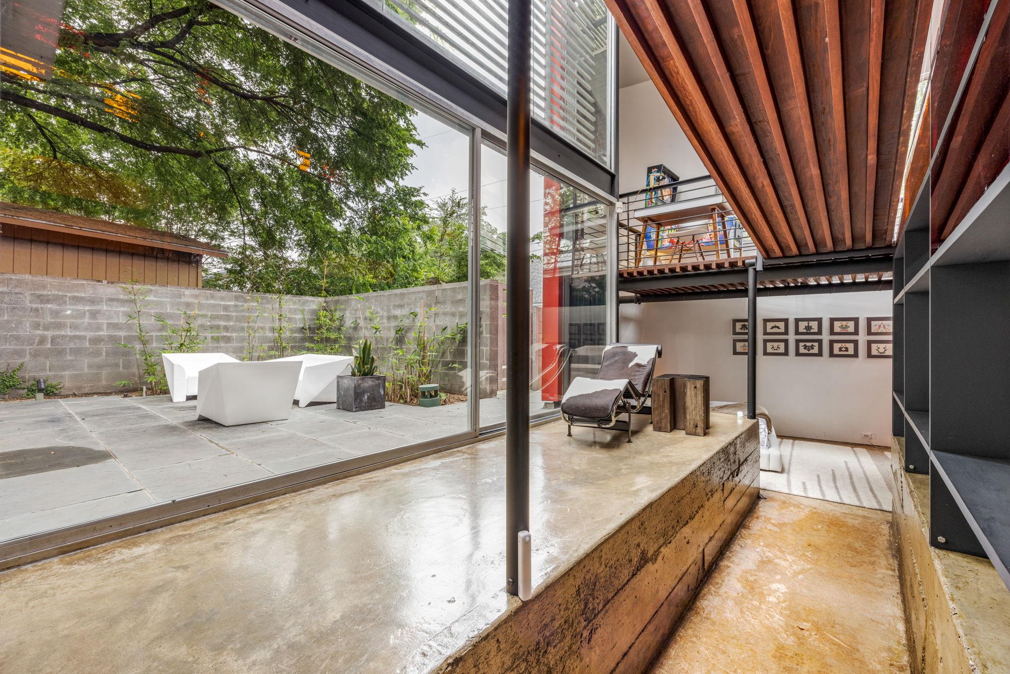 704 W Live Oak St, Austin, TX 78704