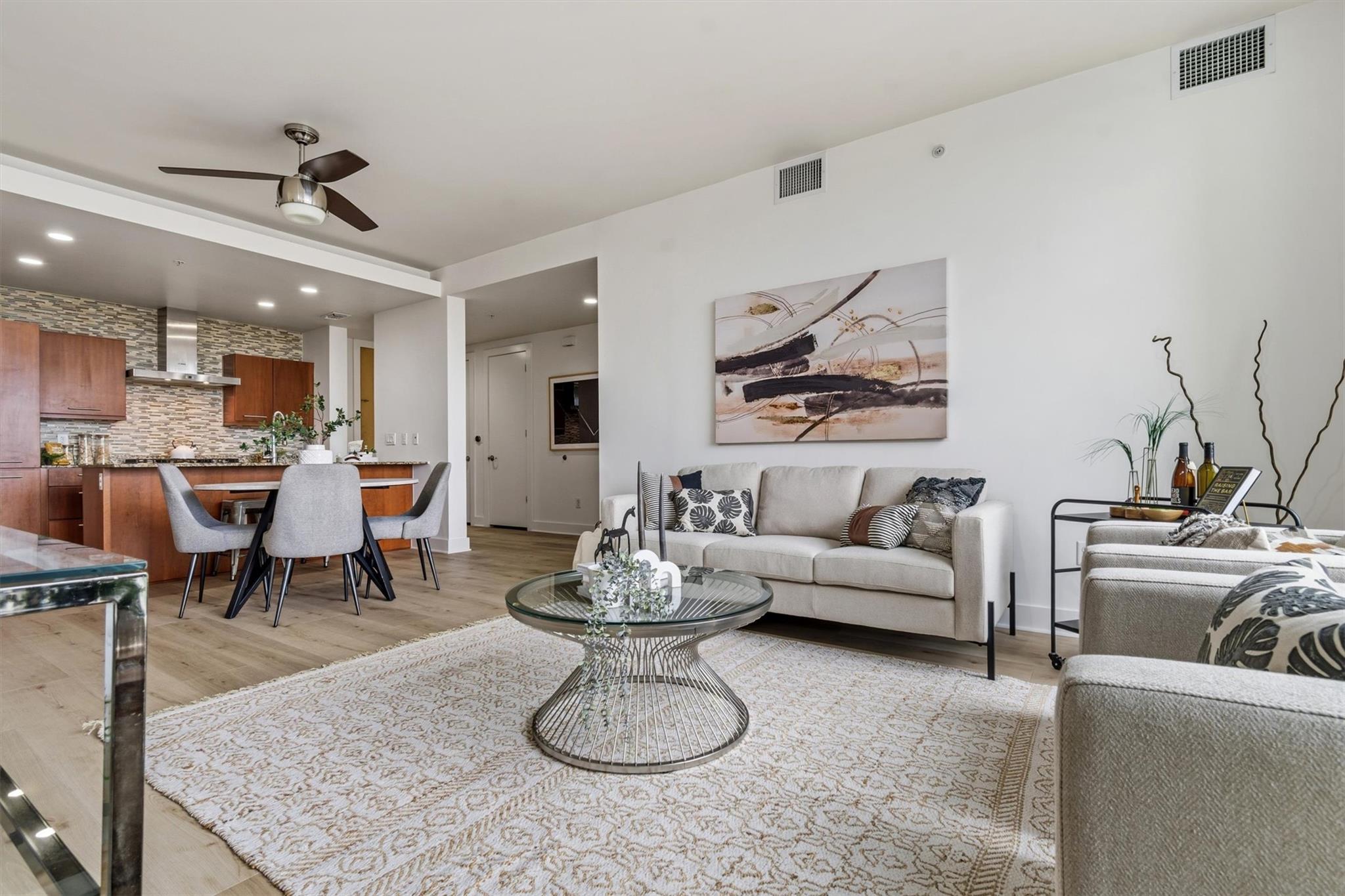 210 Lee Barton Dr # 517, Austin, TX 78704