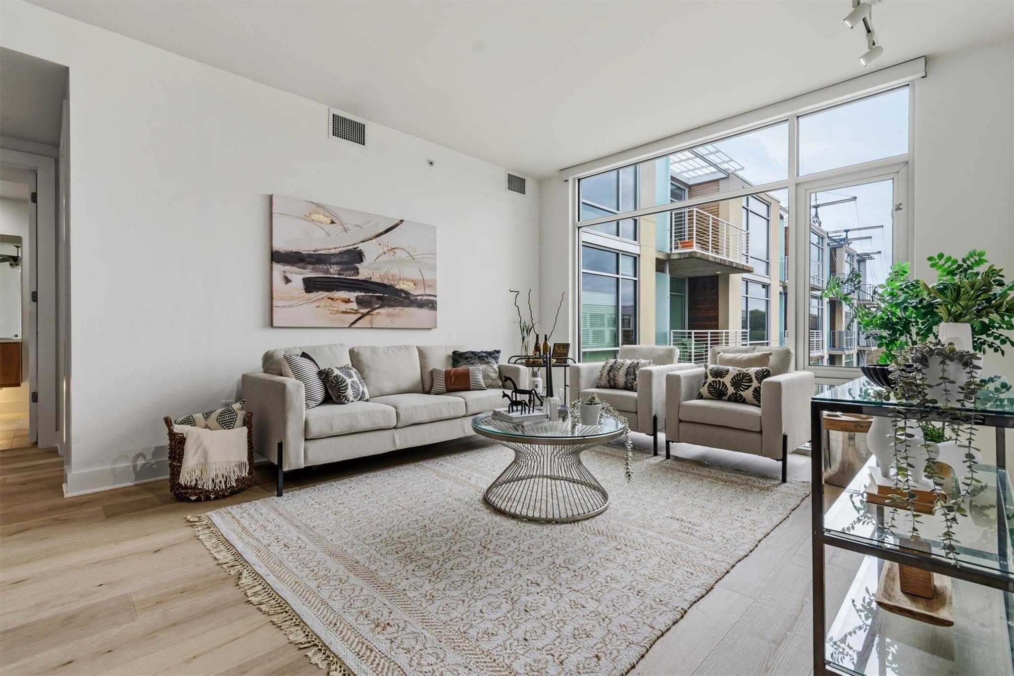 210 Lee Barton Dr # 517, Austin, TX 78704