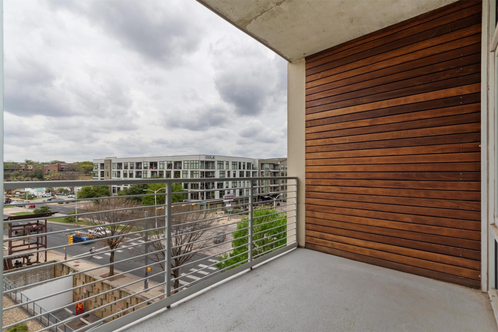 210 Lee Barton Dr # 517, Austin, TX 78704