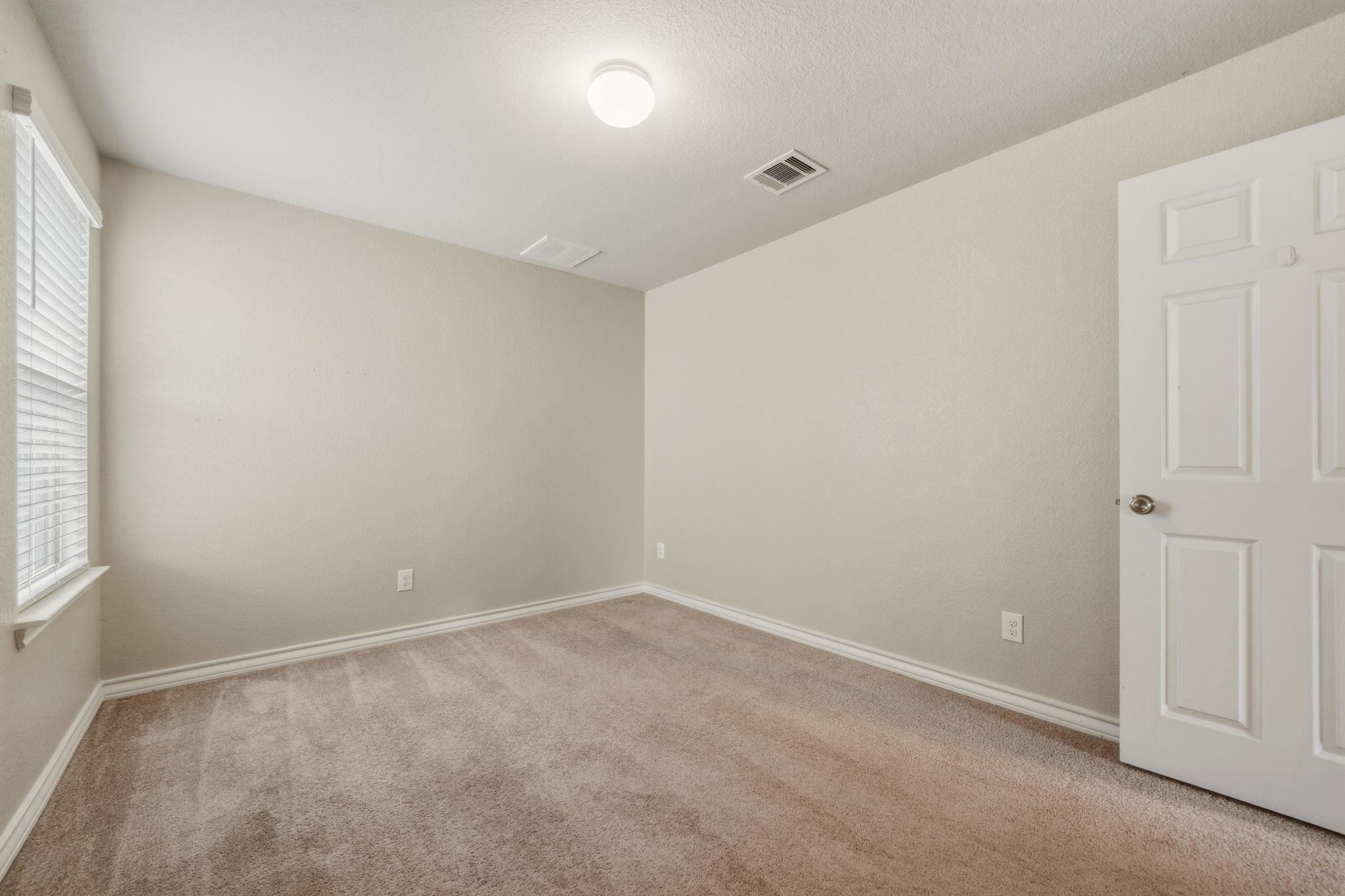 197 Eves Necklace Dr, Buda, TX 78610