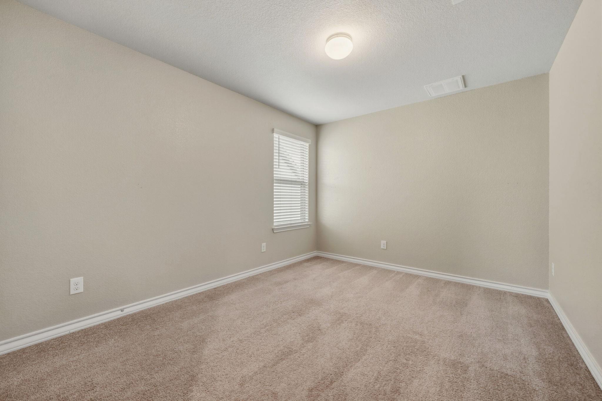 197 Eves Necklace Dr, Buda, TX 78610