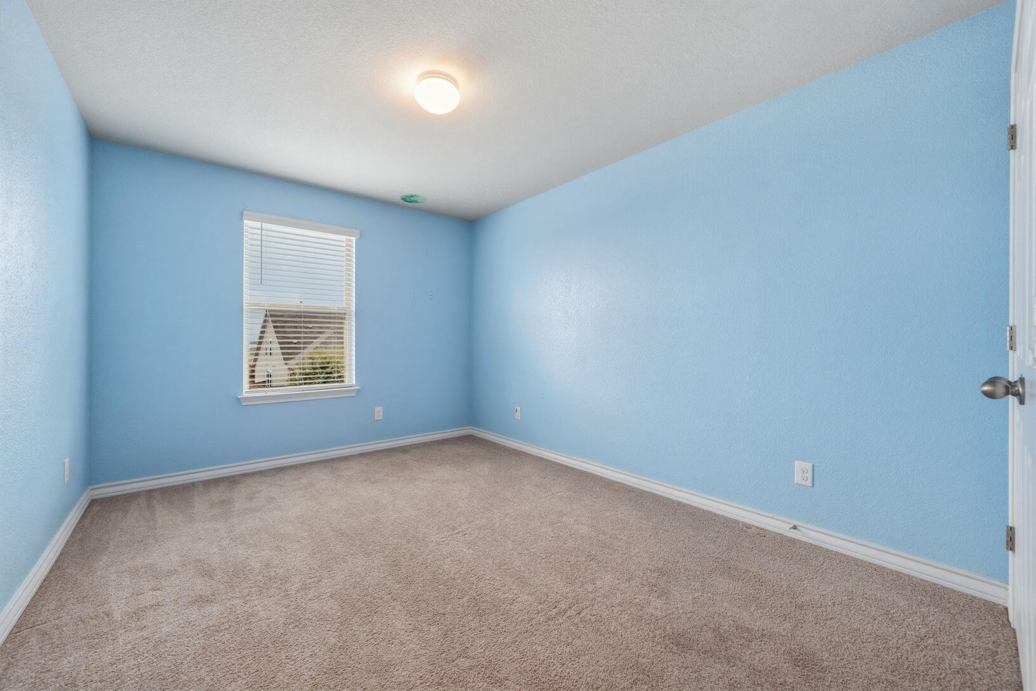 197 Eves Necklace Dr, Buda, TX 78610