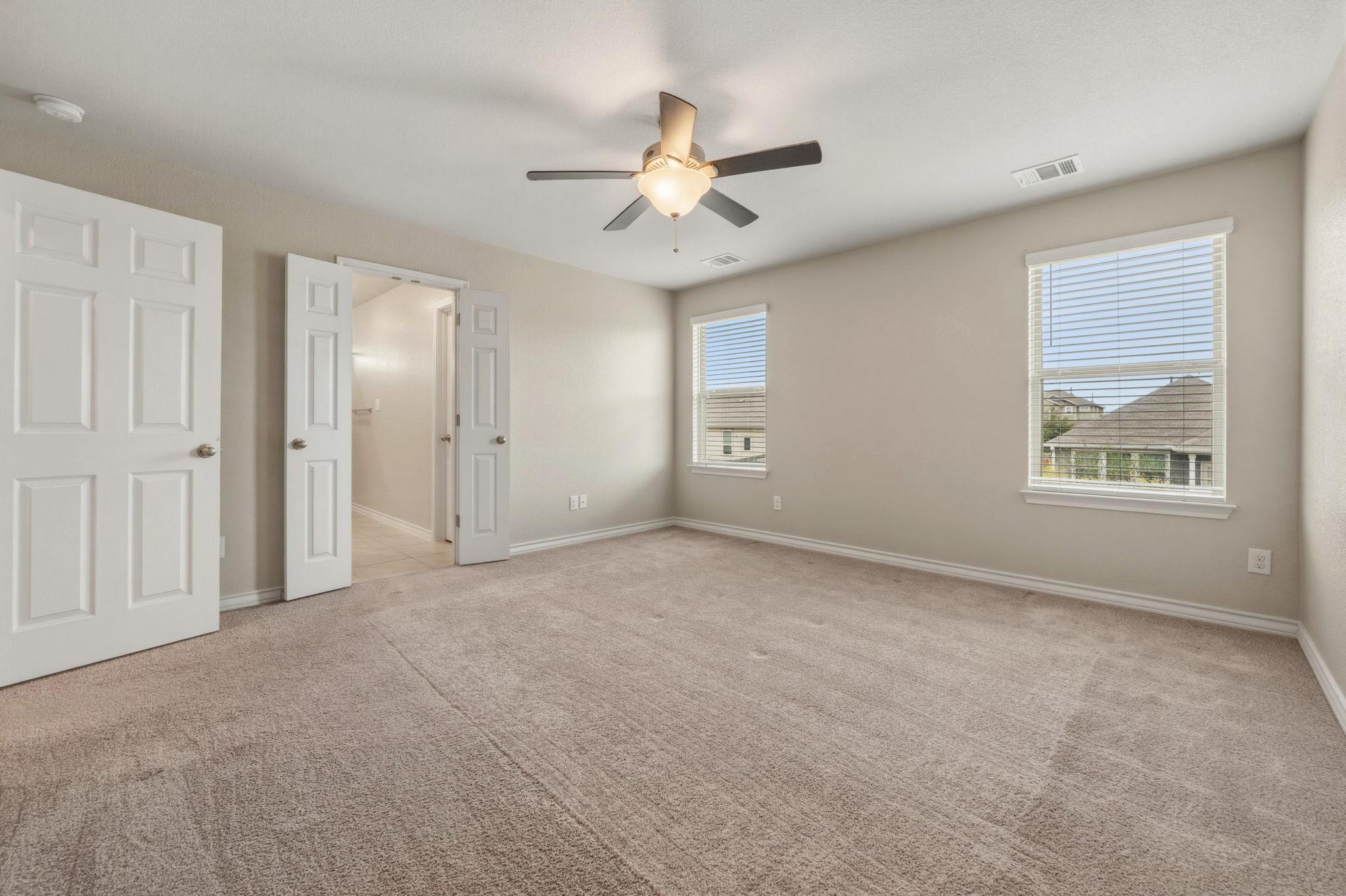 197 Eves Necklace Dr, Buda, TX 78610