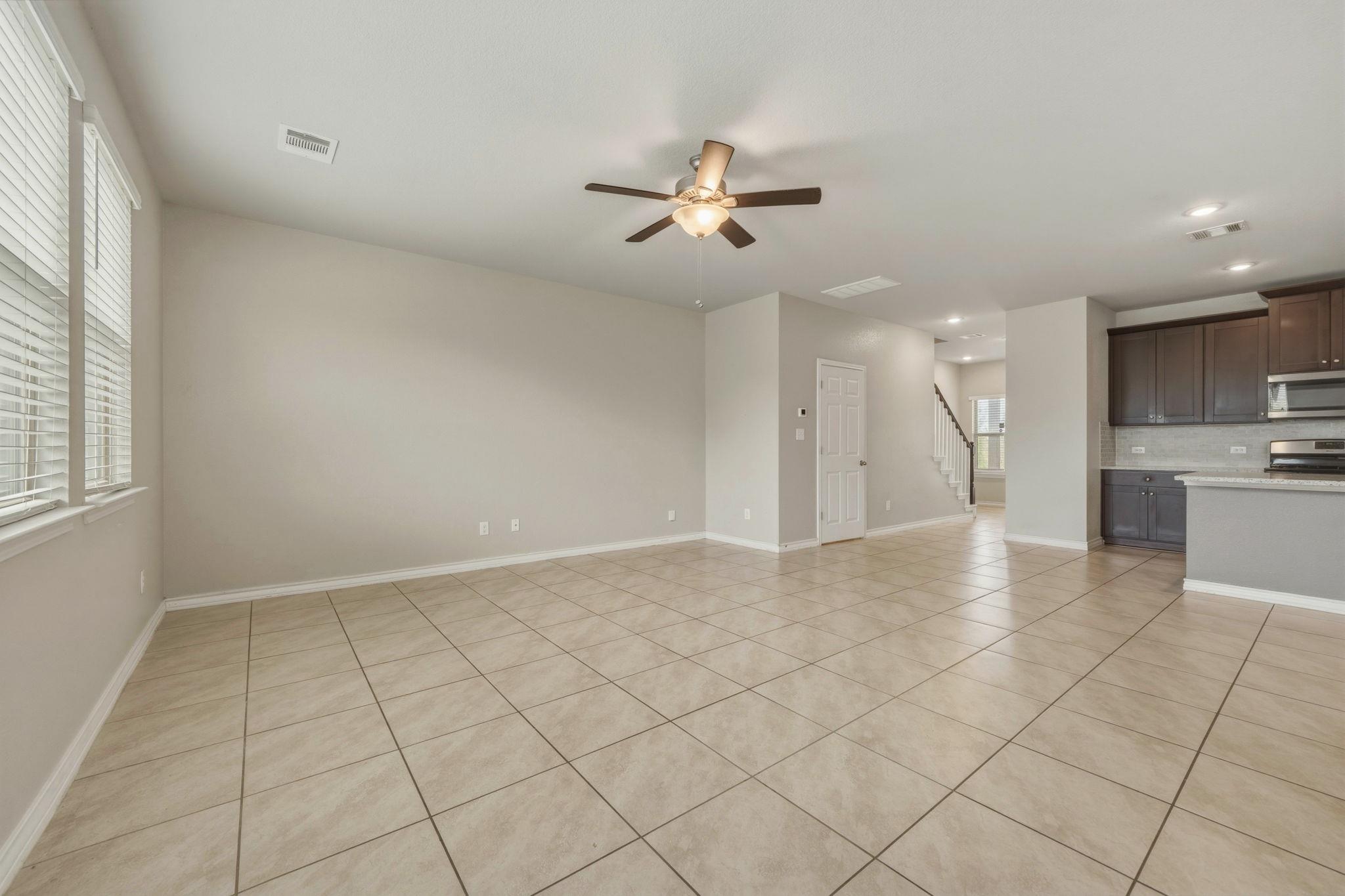 197 Eves Necklace Dr, Buda, TX 78610