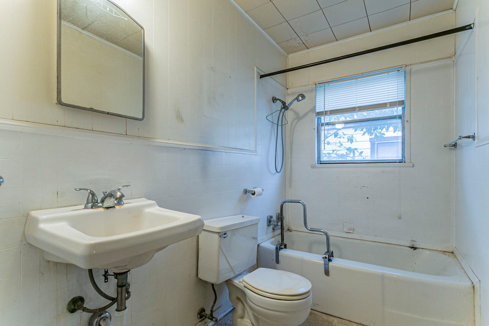 1217 S 41st St, Temple, TX 76504