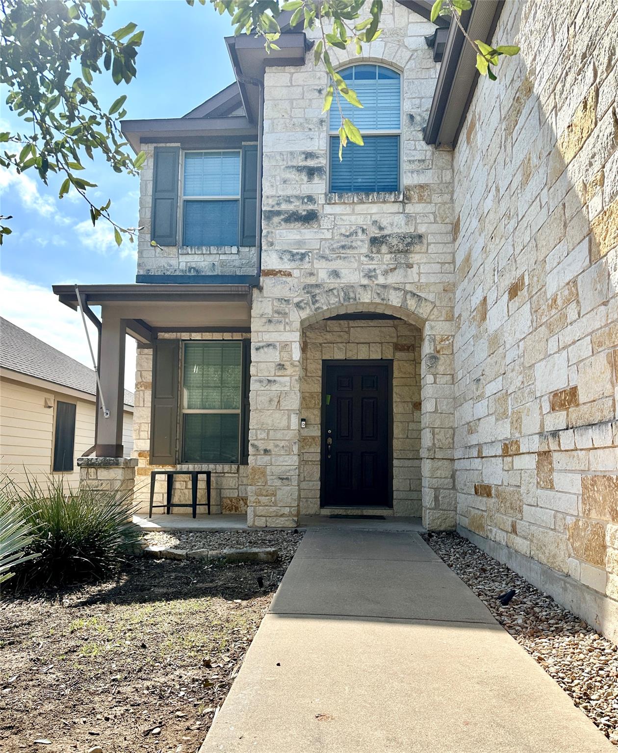 117 Chickadee Ln, Leander, TX 78641