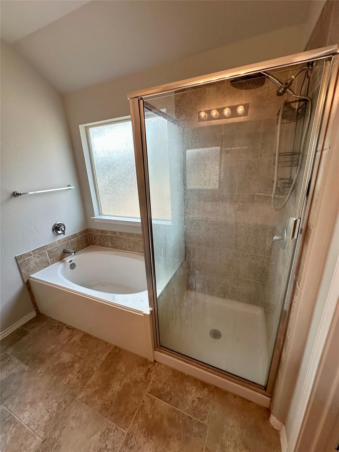 117 Chickadee Ln, Leander, TX 78641