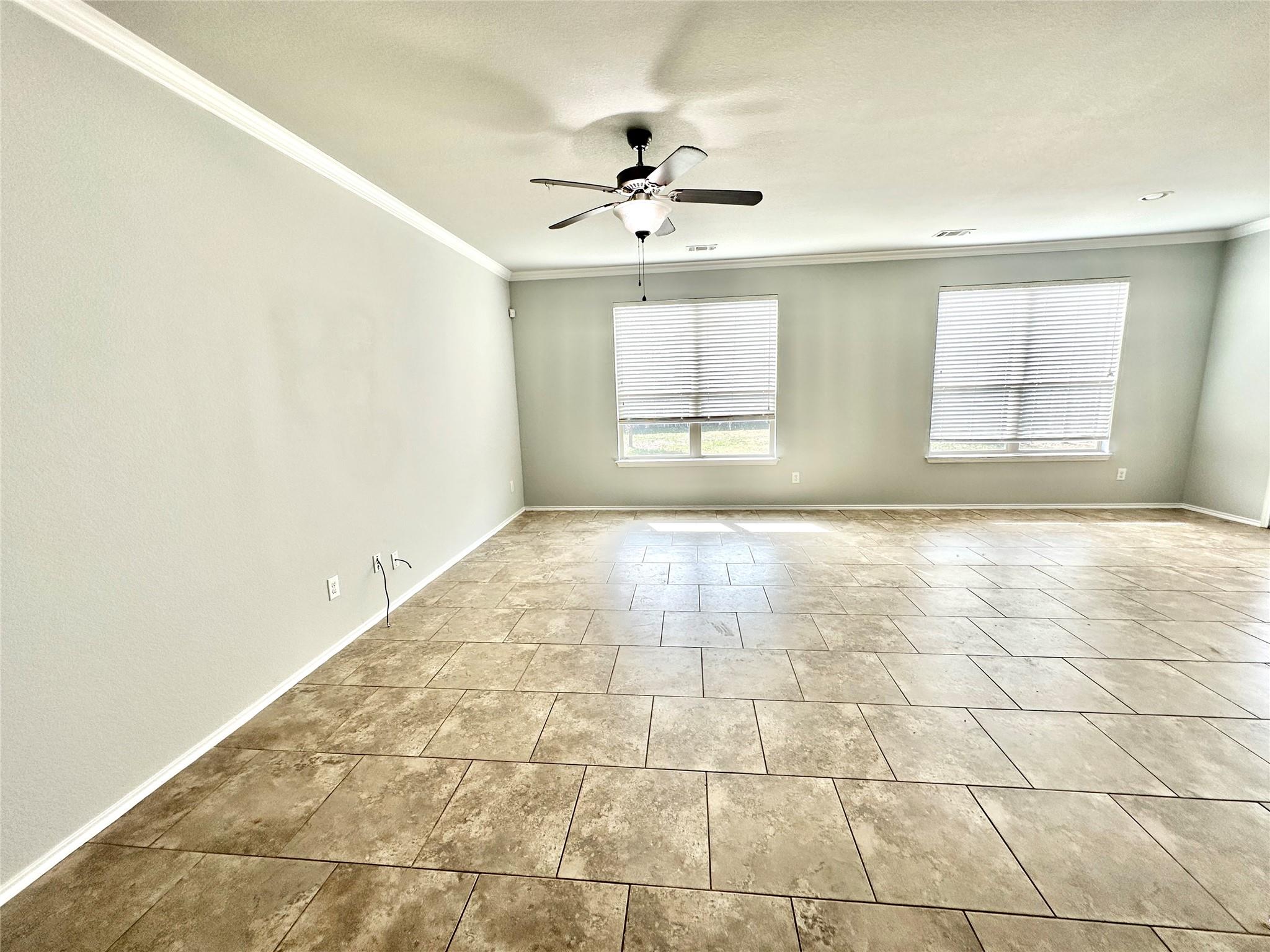 117 Chickadee Ln, Leander, TX 78641