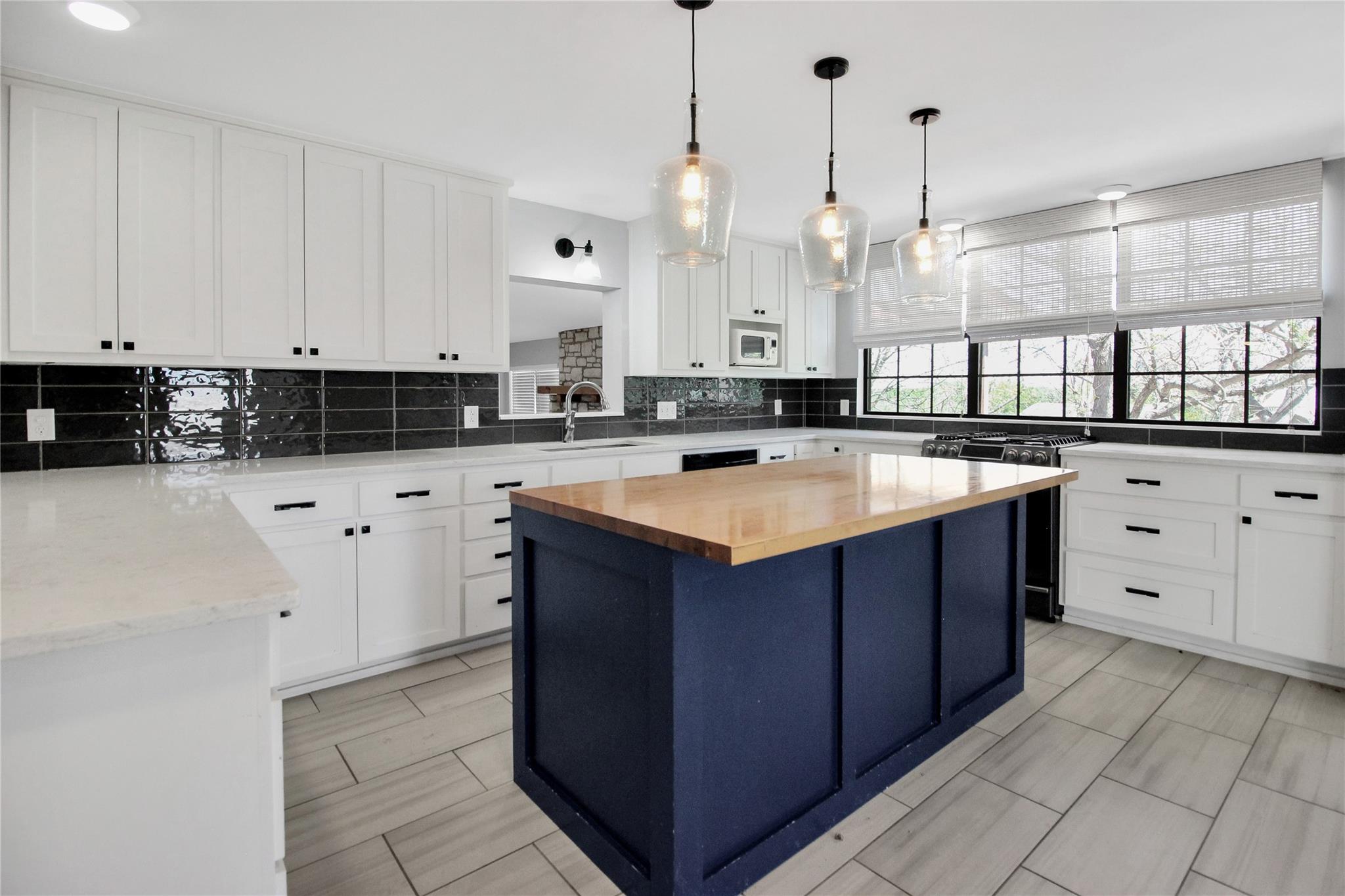 6400 Fm 1105, Georgetown, TX 78626