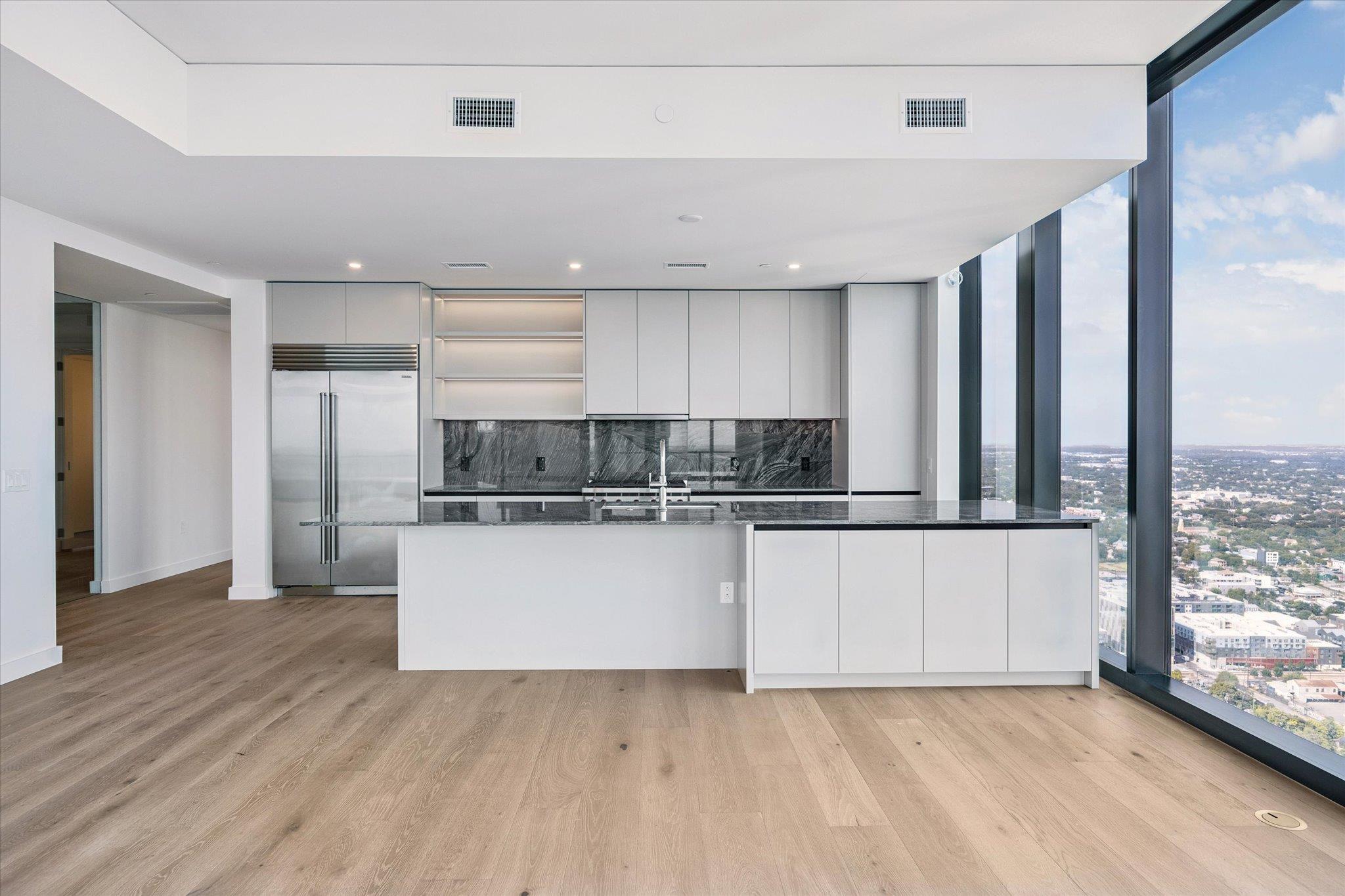 610 Davis St # 4401, Austin, TX 78701