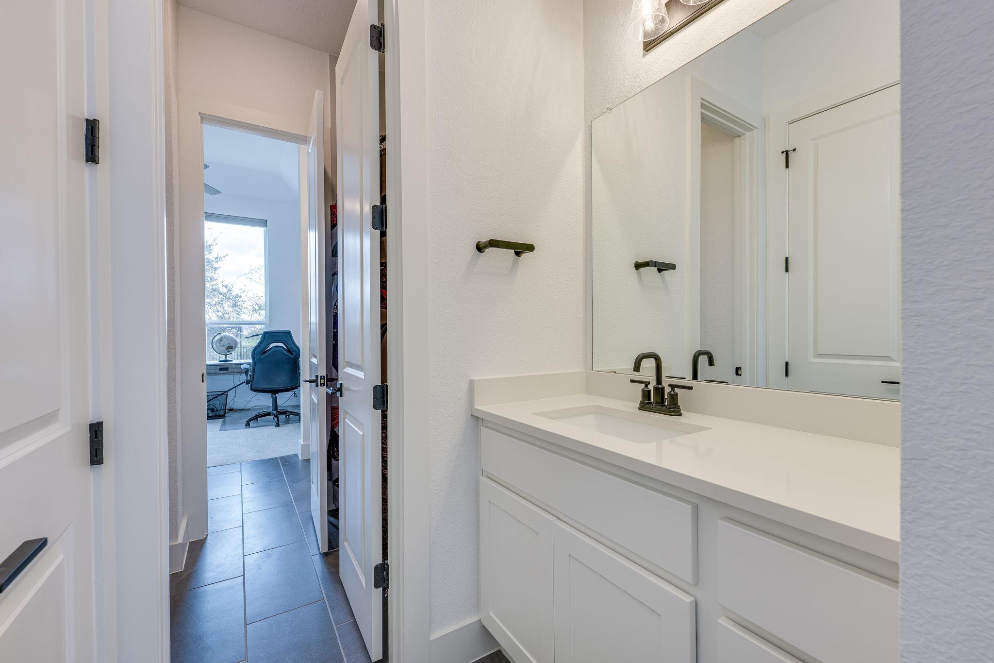 768 Two Creeks Ln, Austin, TX 78737