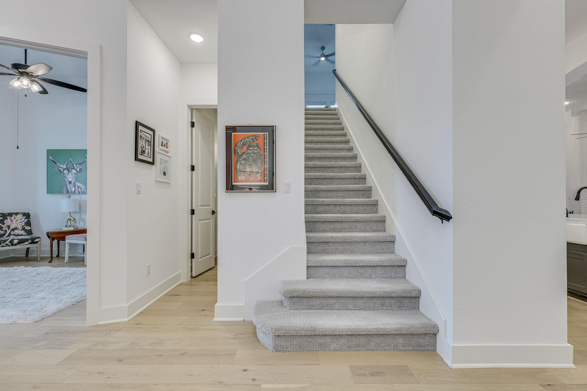 768 Two Creeks Ln, Austin, TX 78737