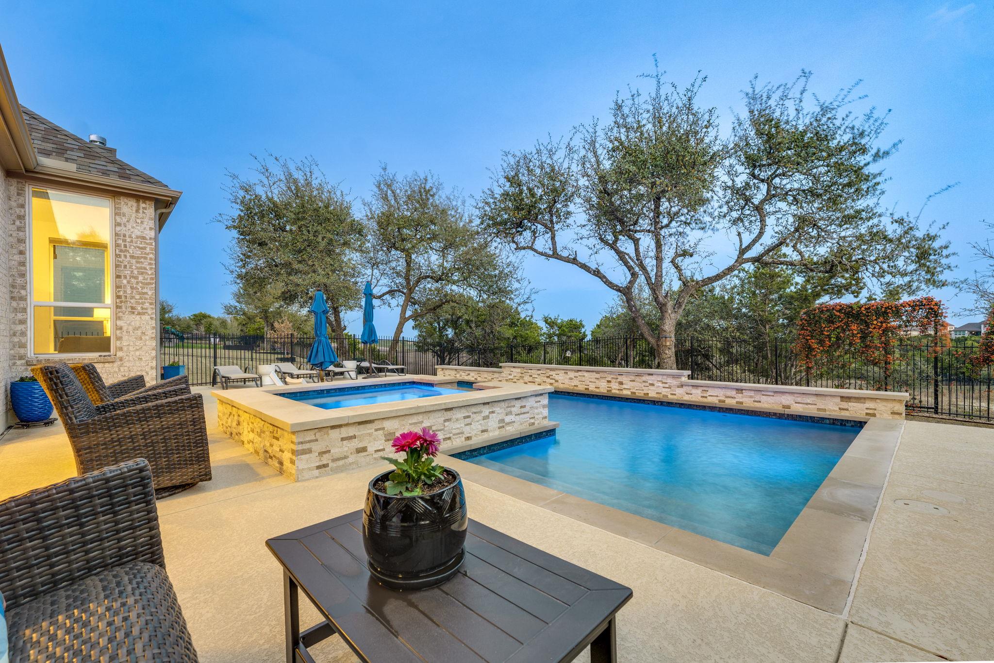 768 Two Creeks Ln, Austin, TX 78737