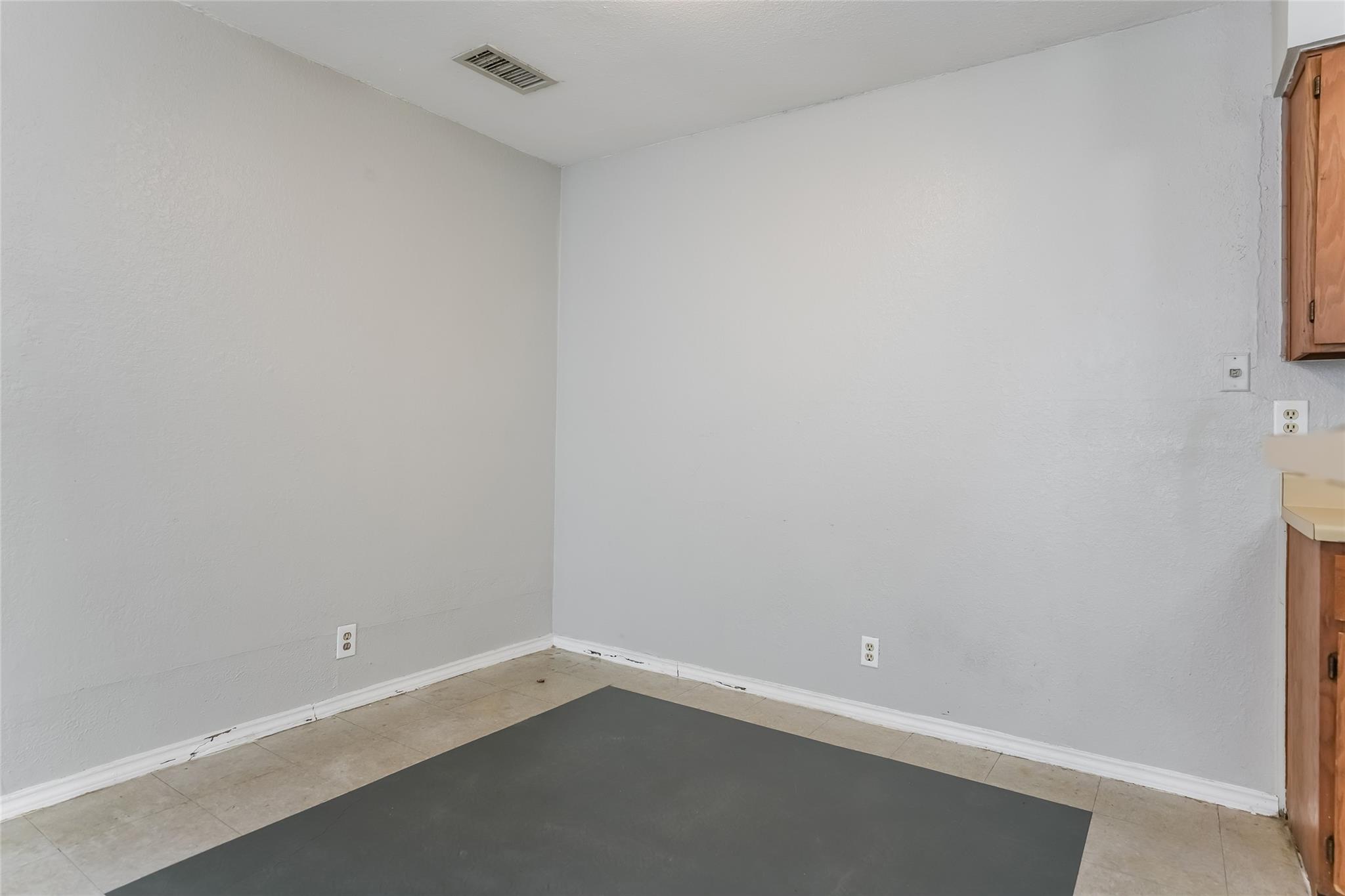 6801 Stonleigh Pl # B, Austin, TX 78744