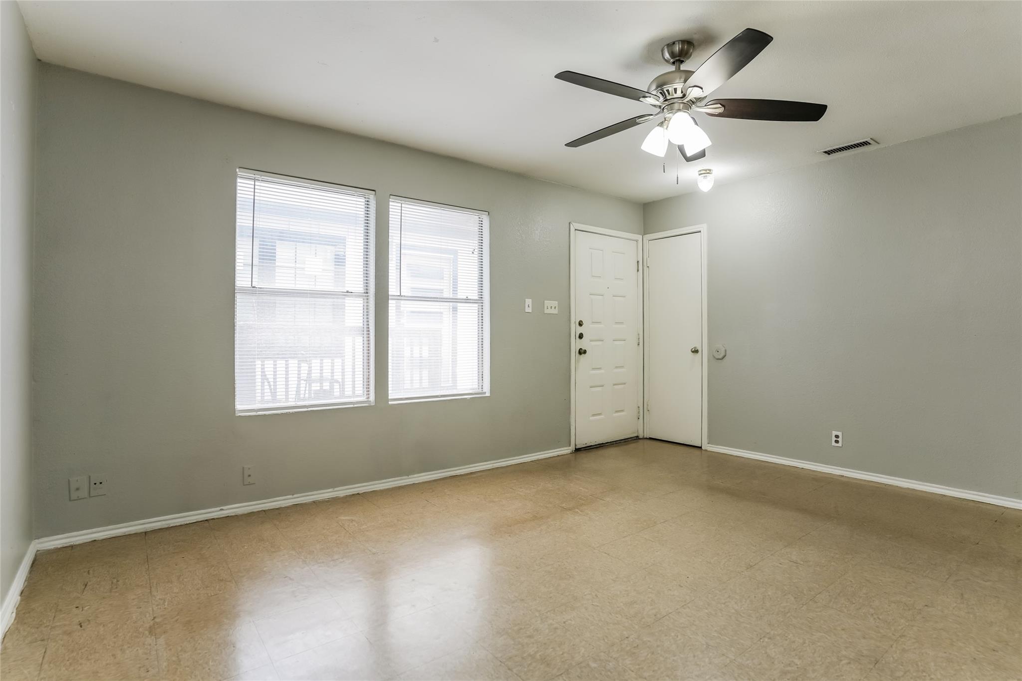 6801 Stonleigh Pl # B, Austin, TX 78744