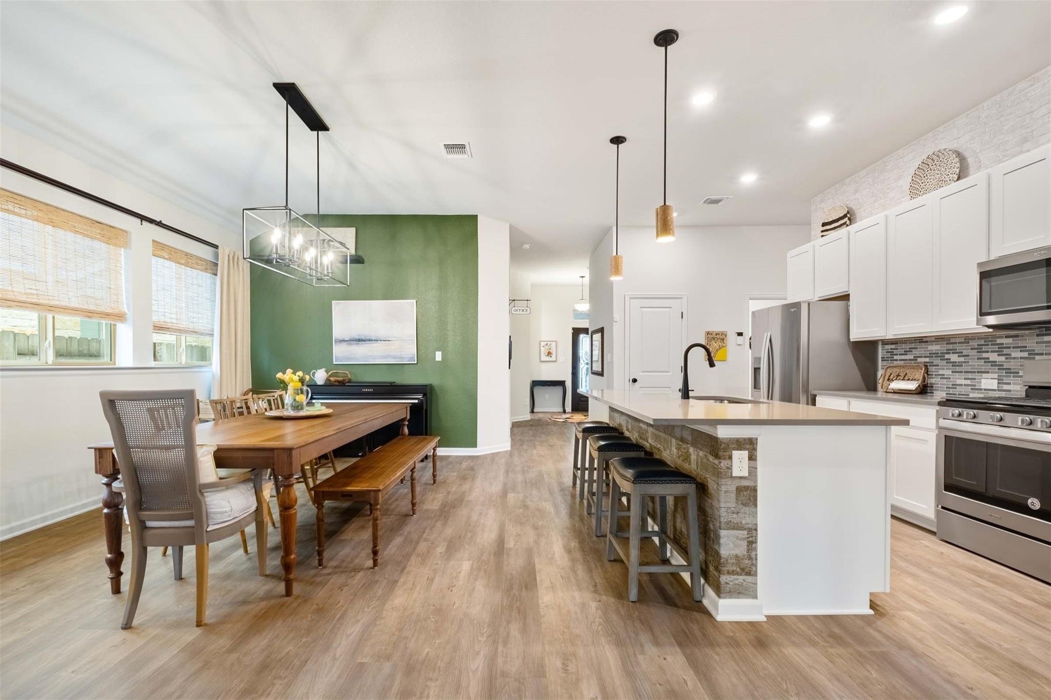 124 Patrick Herndon Dr, Bastrop, TX 78602