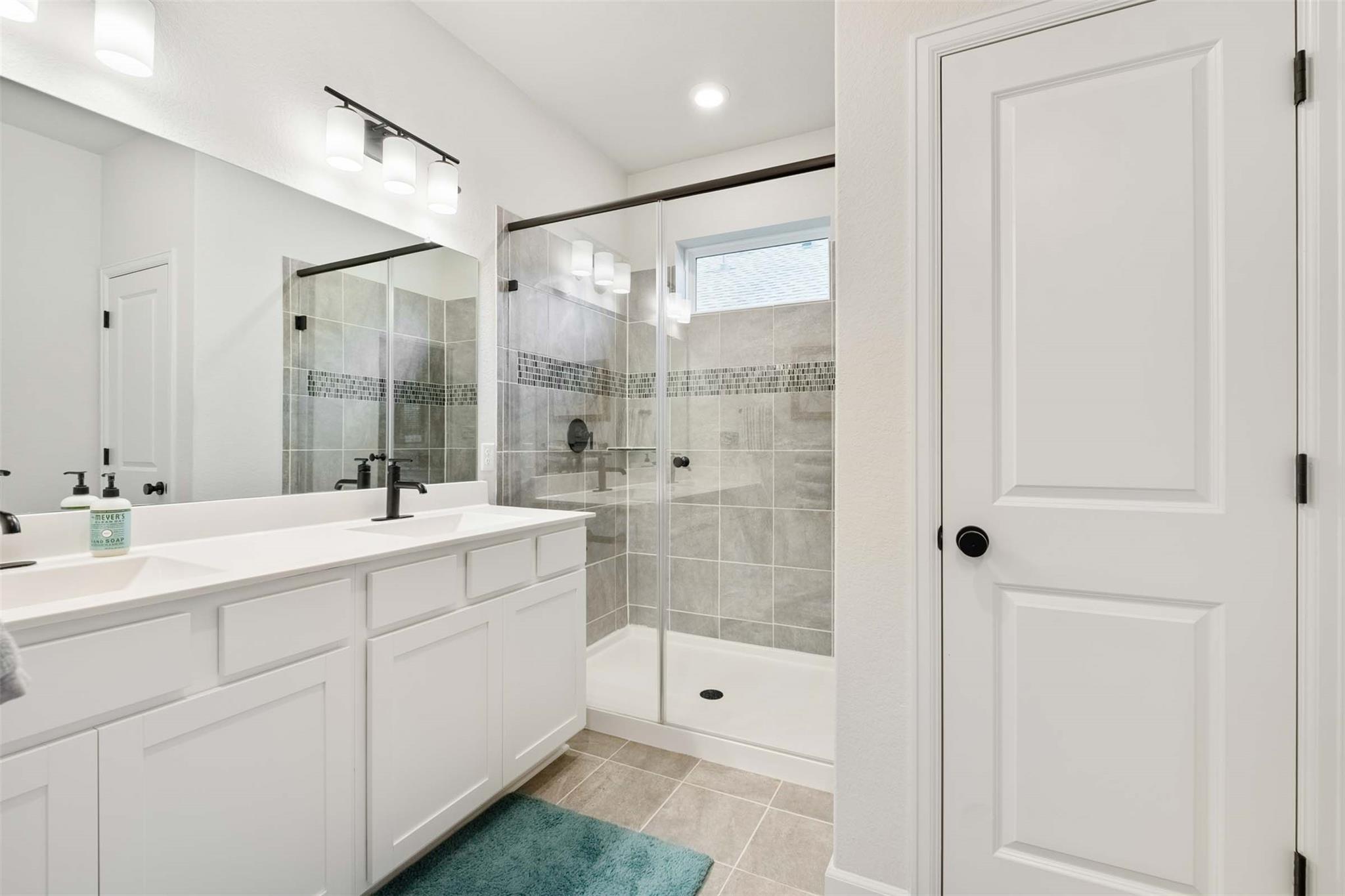 124 Patrick Herndon Dr, Bastrop, TX 78602