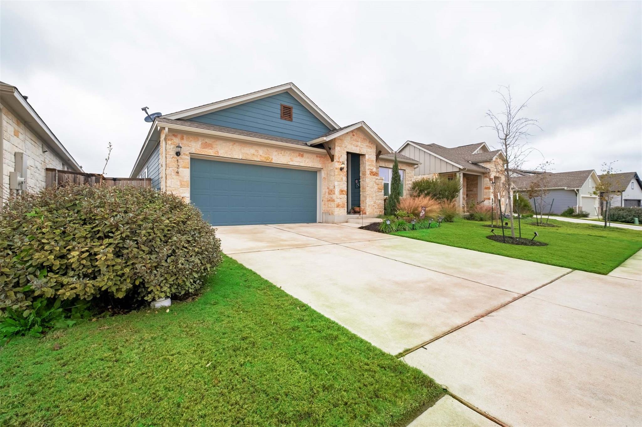 124 Patrick Herndon Dr, Bastrop, TX 78602