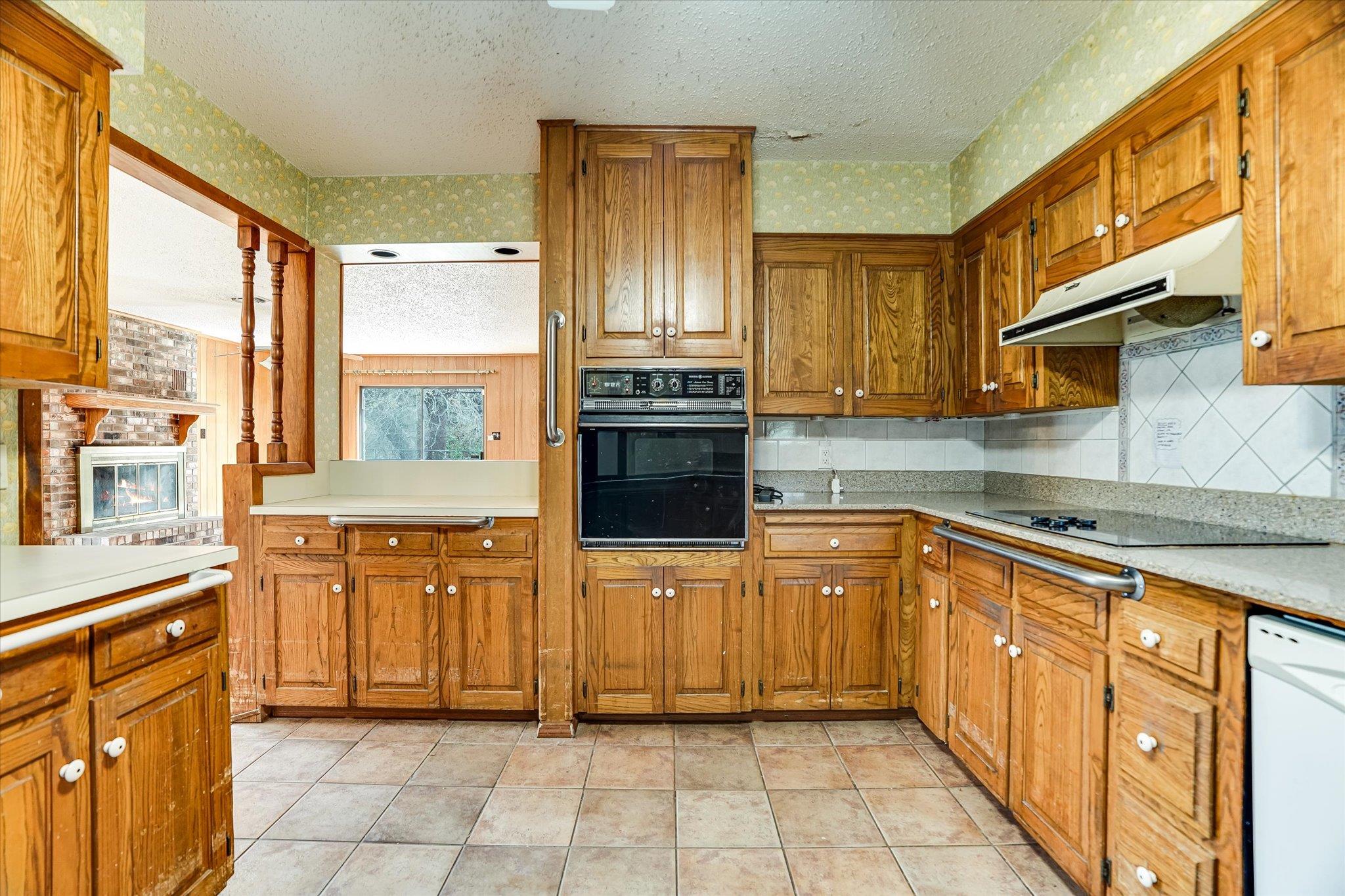 3569 N Us Highway 281, Burnet, TX 78611