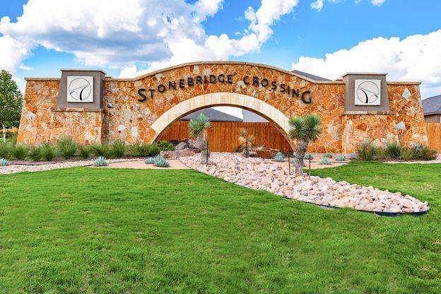 356 Crescent Park Dr, Jarrell, TX 76537