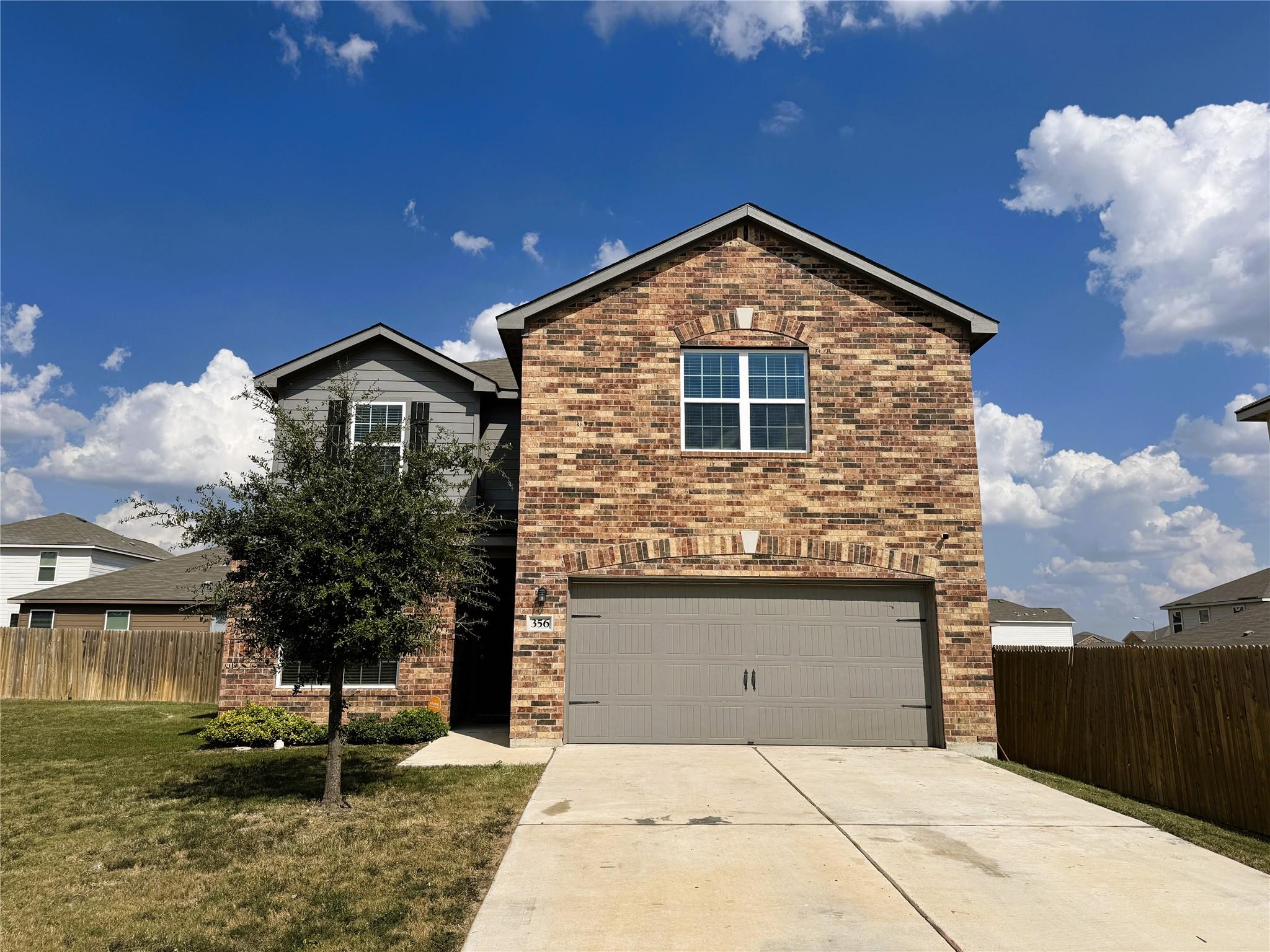 356 Crescent Park Dr, Jarrell, TX 76537