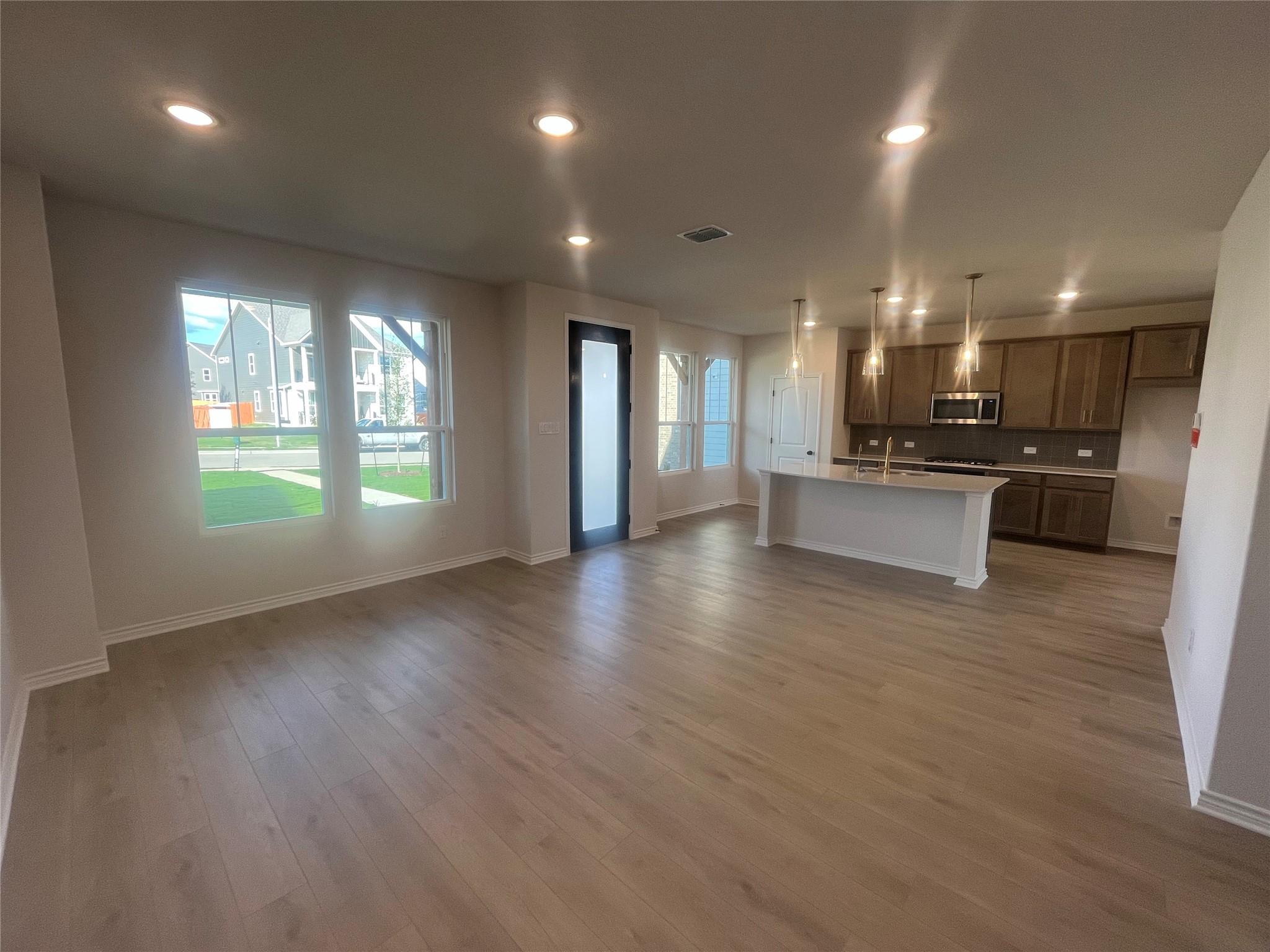 217 Woodrow Ln, Liberty Hill, TX 78642