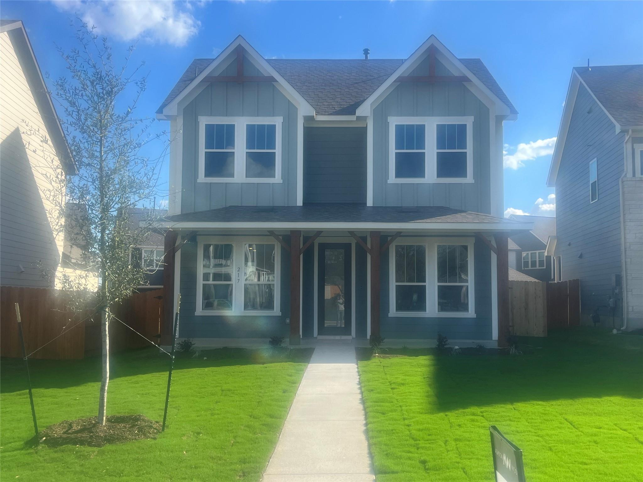 217 Woodrow Ln, Liberty Hill, TX 78642