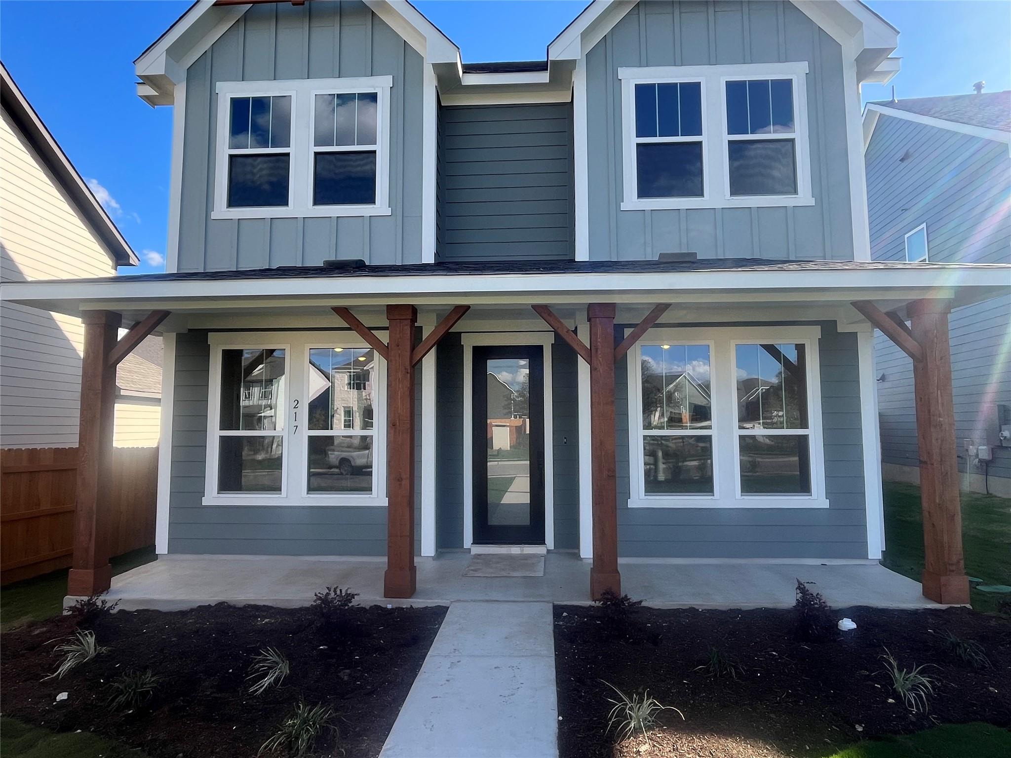 217 Woodrow Ln, Liberty Hill, TX 78642