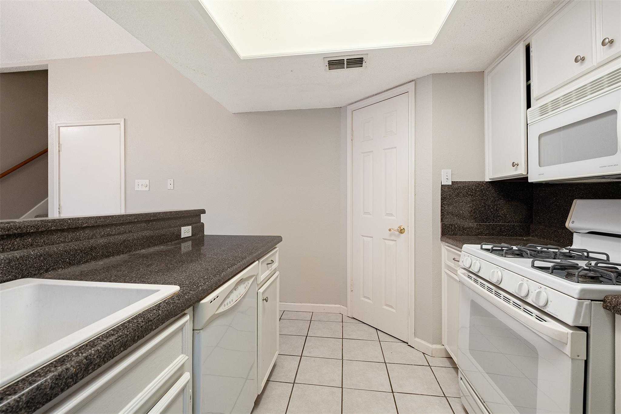 1245 Orchard Park Cir, Pflugerville, TX 78660