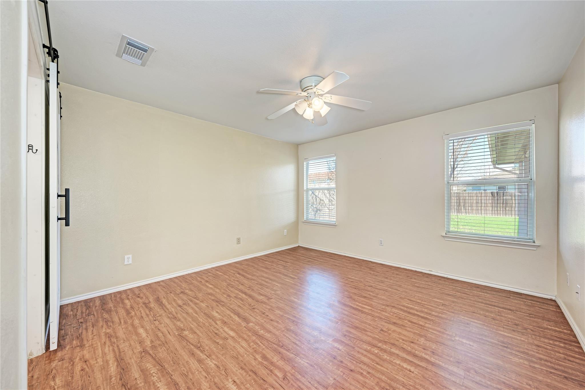 126 Rinehardt St, Hutto, TX 78634