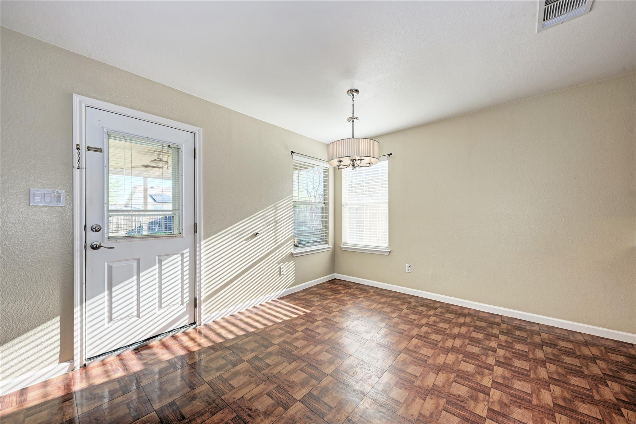 126 Rinehardt St, Hutto, TX 78634