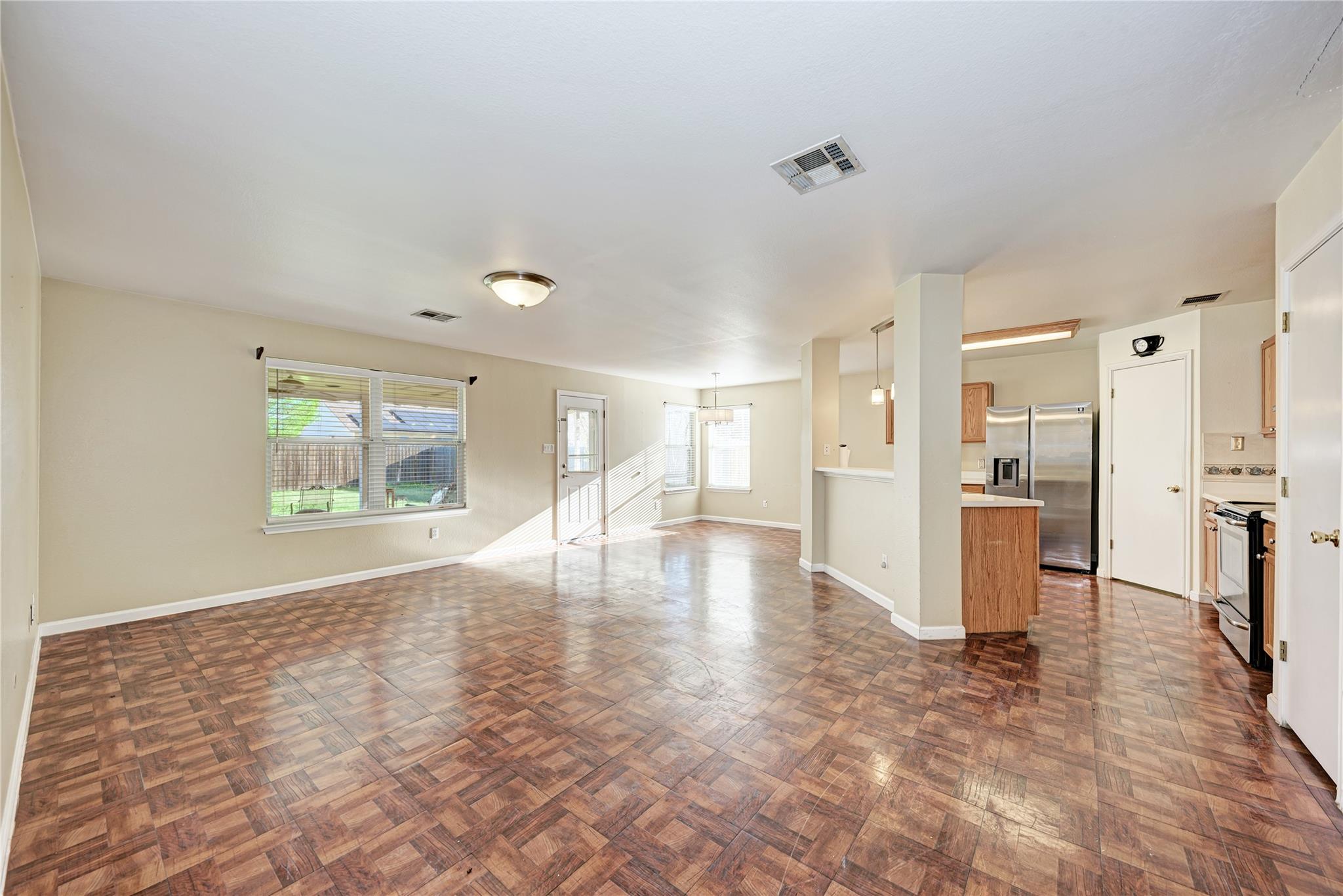 126 Rinehardt St, Hutto, TX 78634