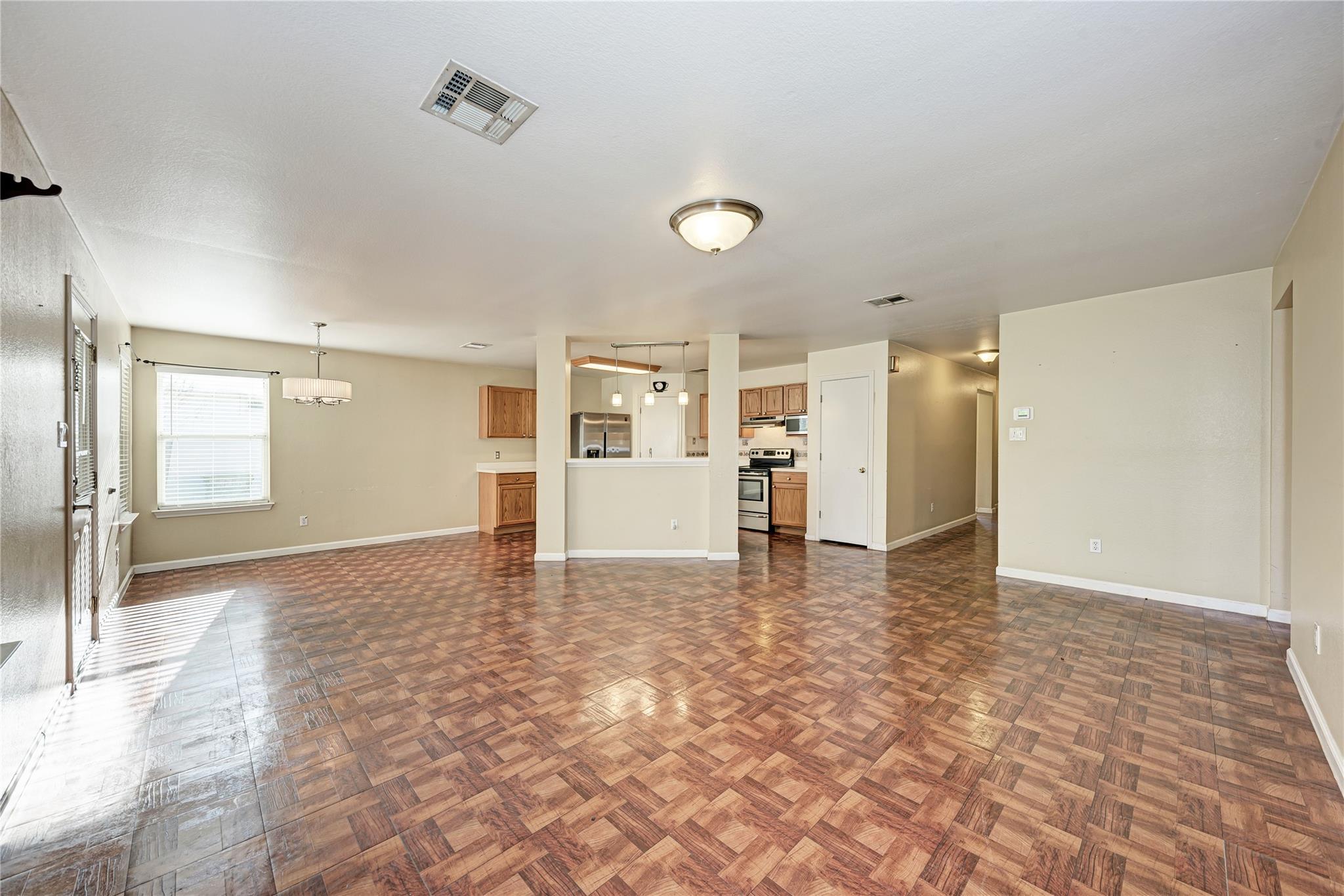 126 Rinehardt St, Hutto, TX 78634