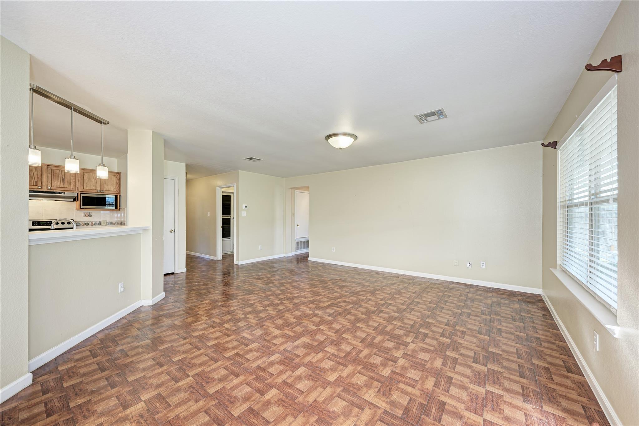 126 Rinehardt St, Hutto, TX 78634