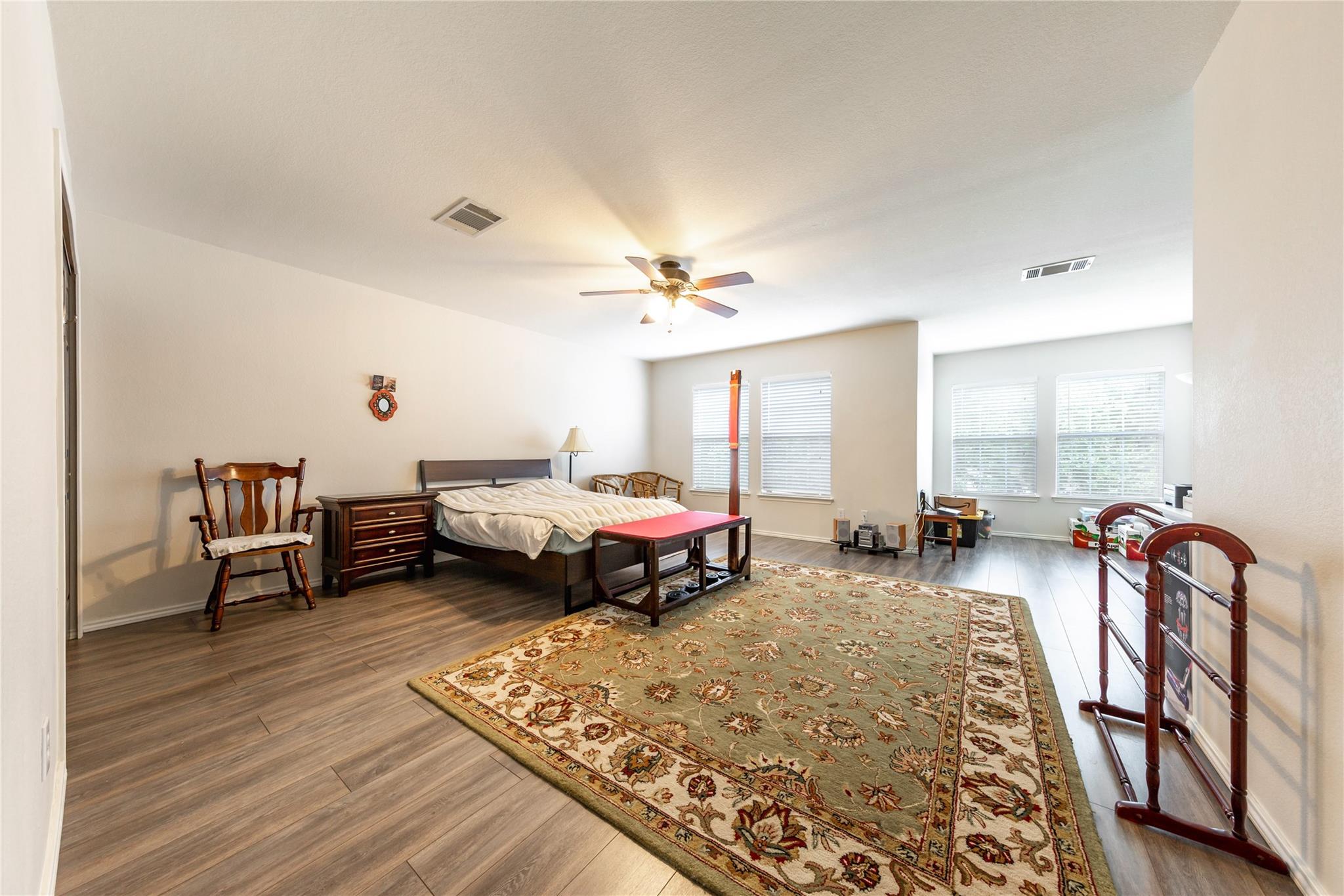 1910 Ruthie Run, Cedar Park, TX 78613