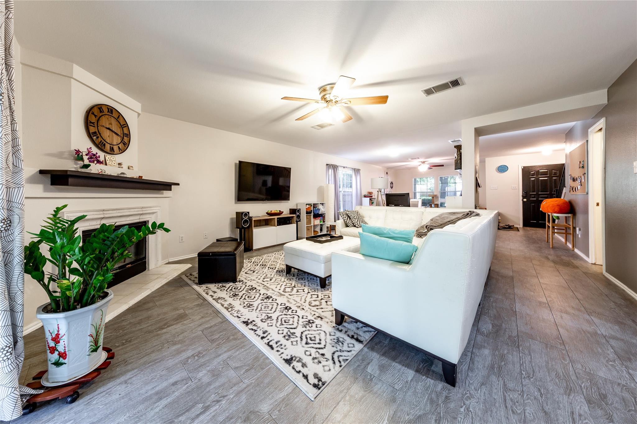 1910 Ruthie Run, Cedar Park, TX 78613