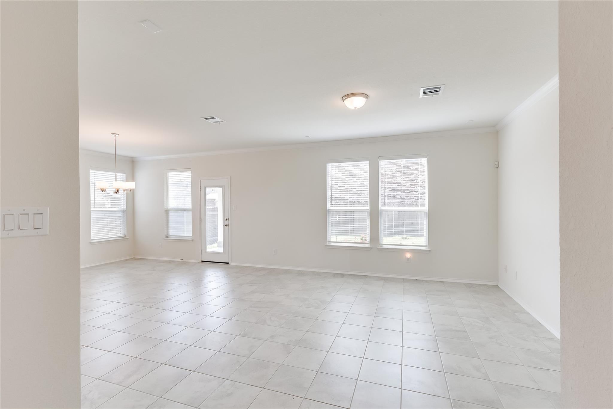 2007 Fretboard St, Round Rock, TX 78664