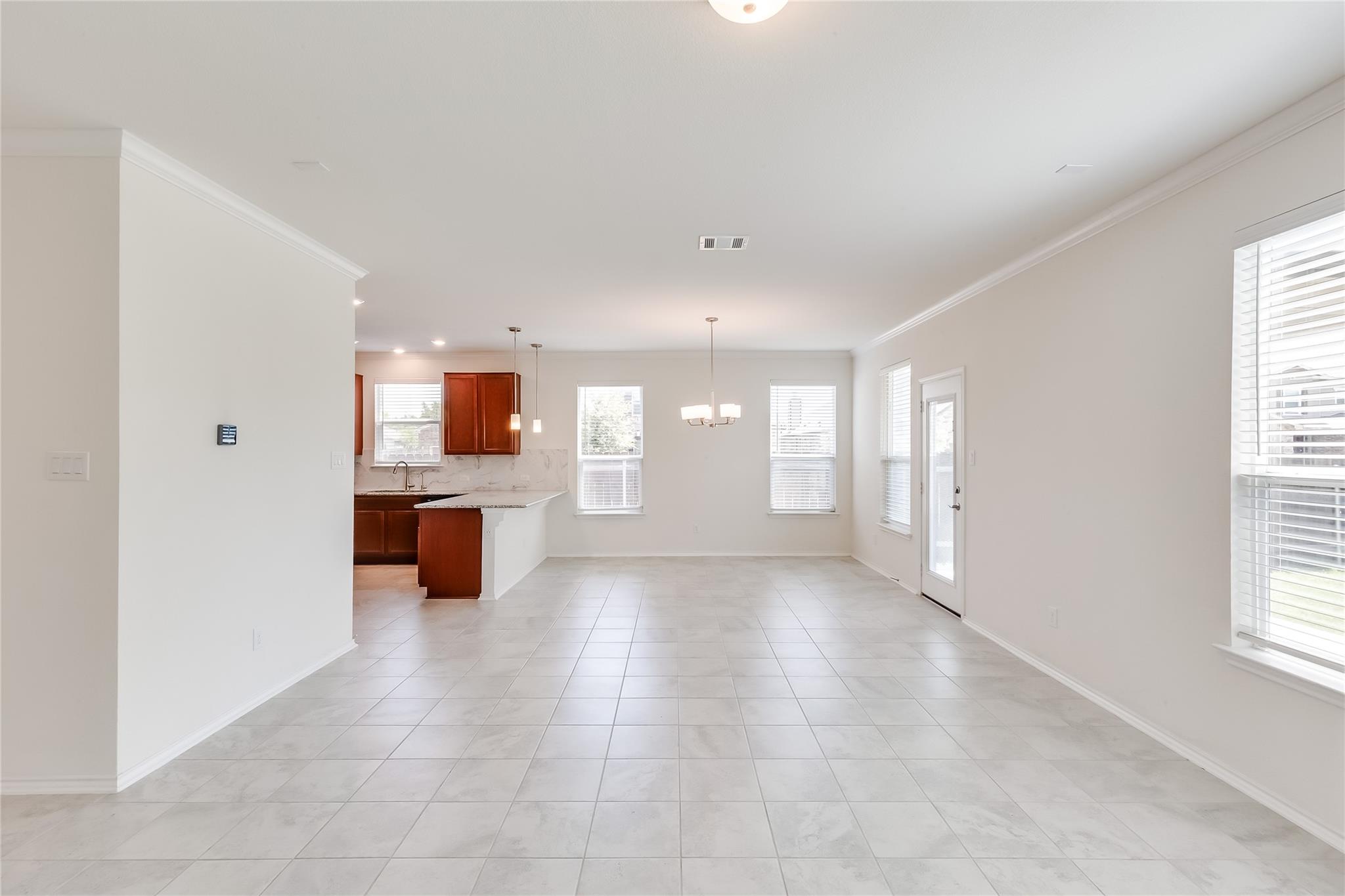 2007 Fretboard St, Round Rock, TX 78664