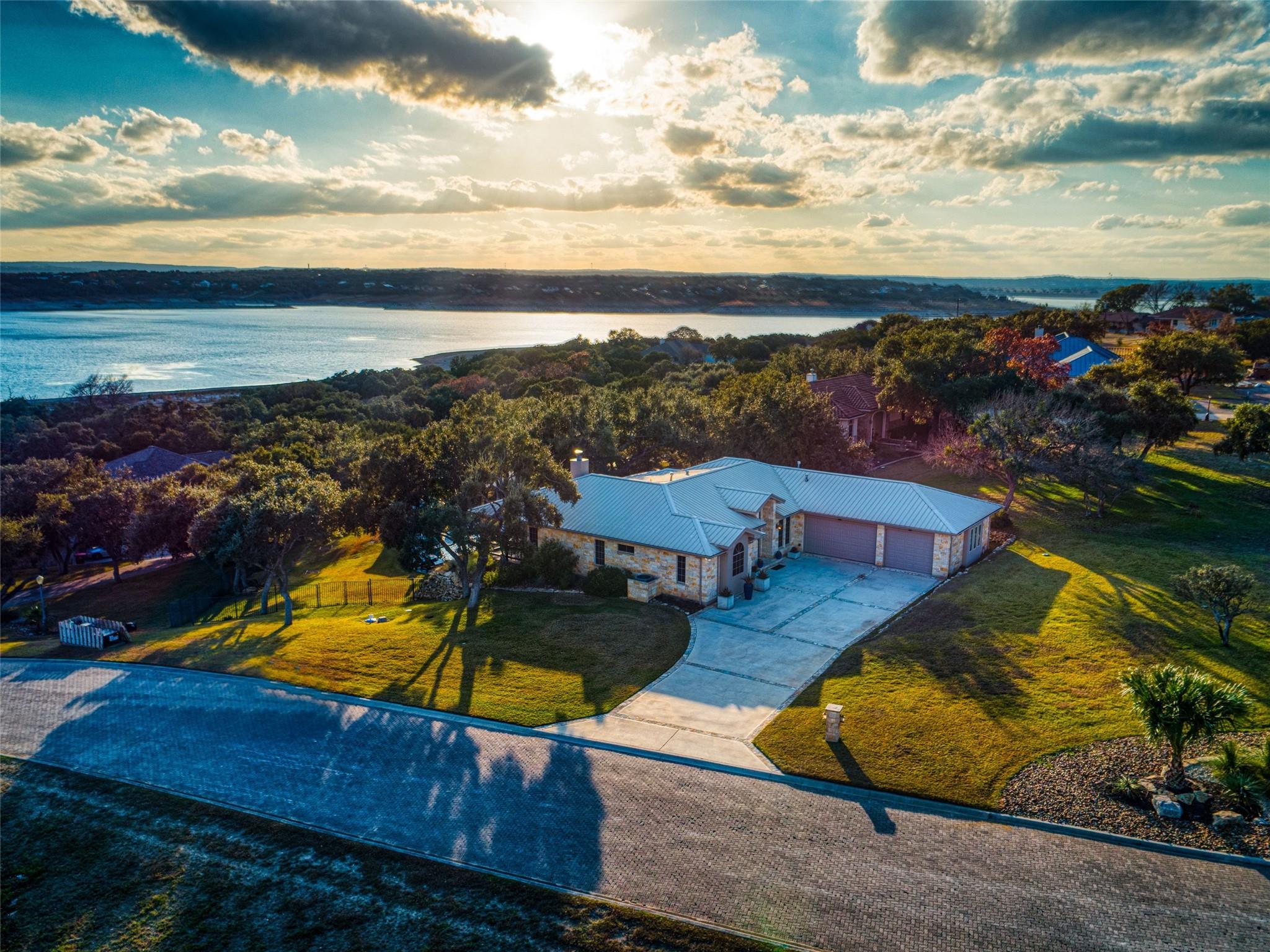 110 Kingsbury, Canyon Lake, TX 78133