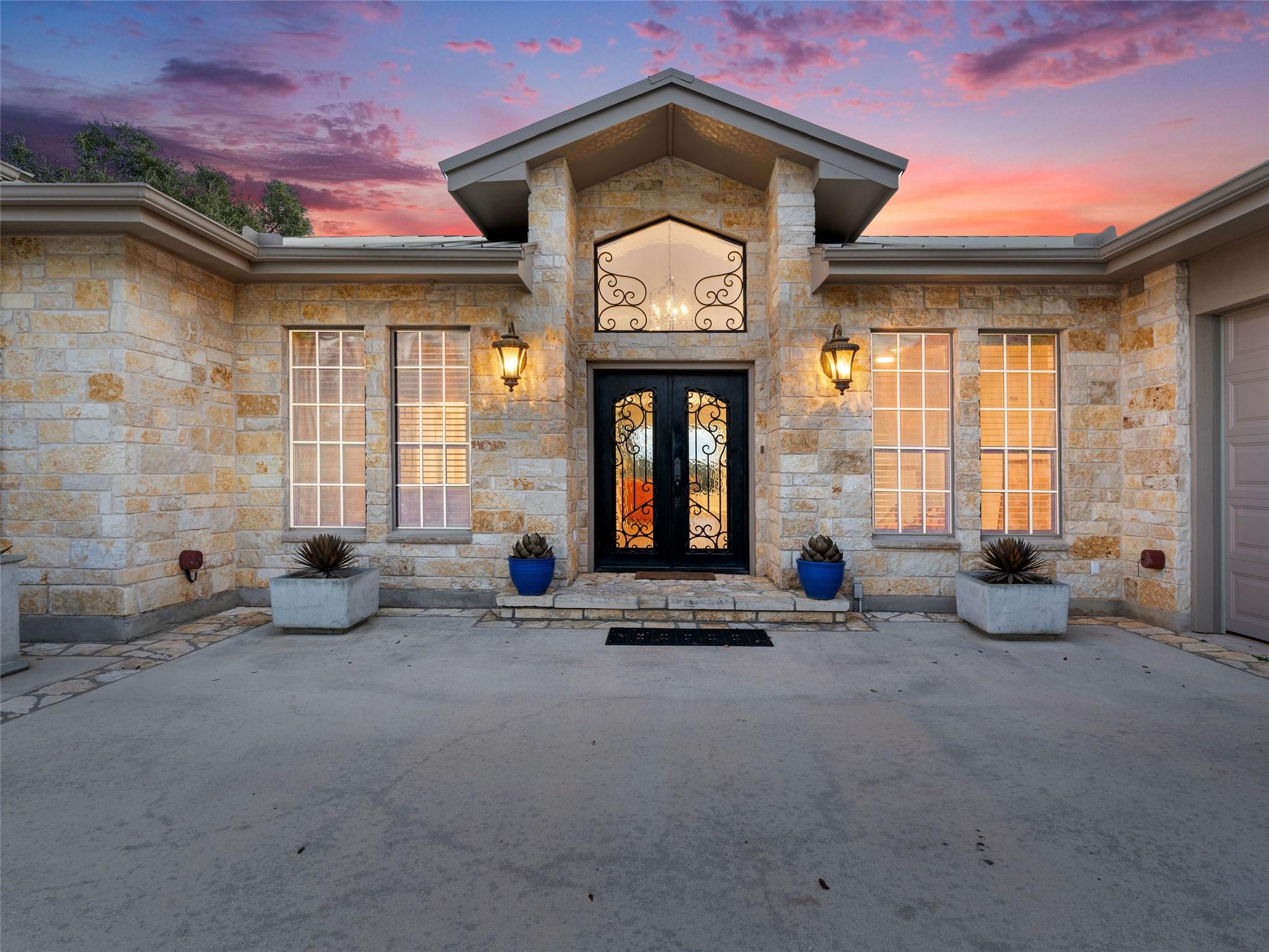 110 Kingsbury, Canyon Lake, TX 78133