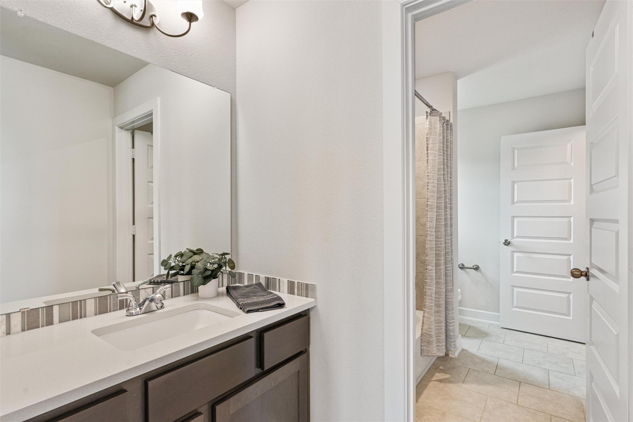 108 Rio Ranchero Rd, Georgetown, TX 78628