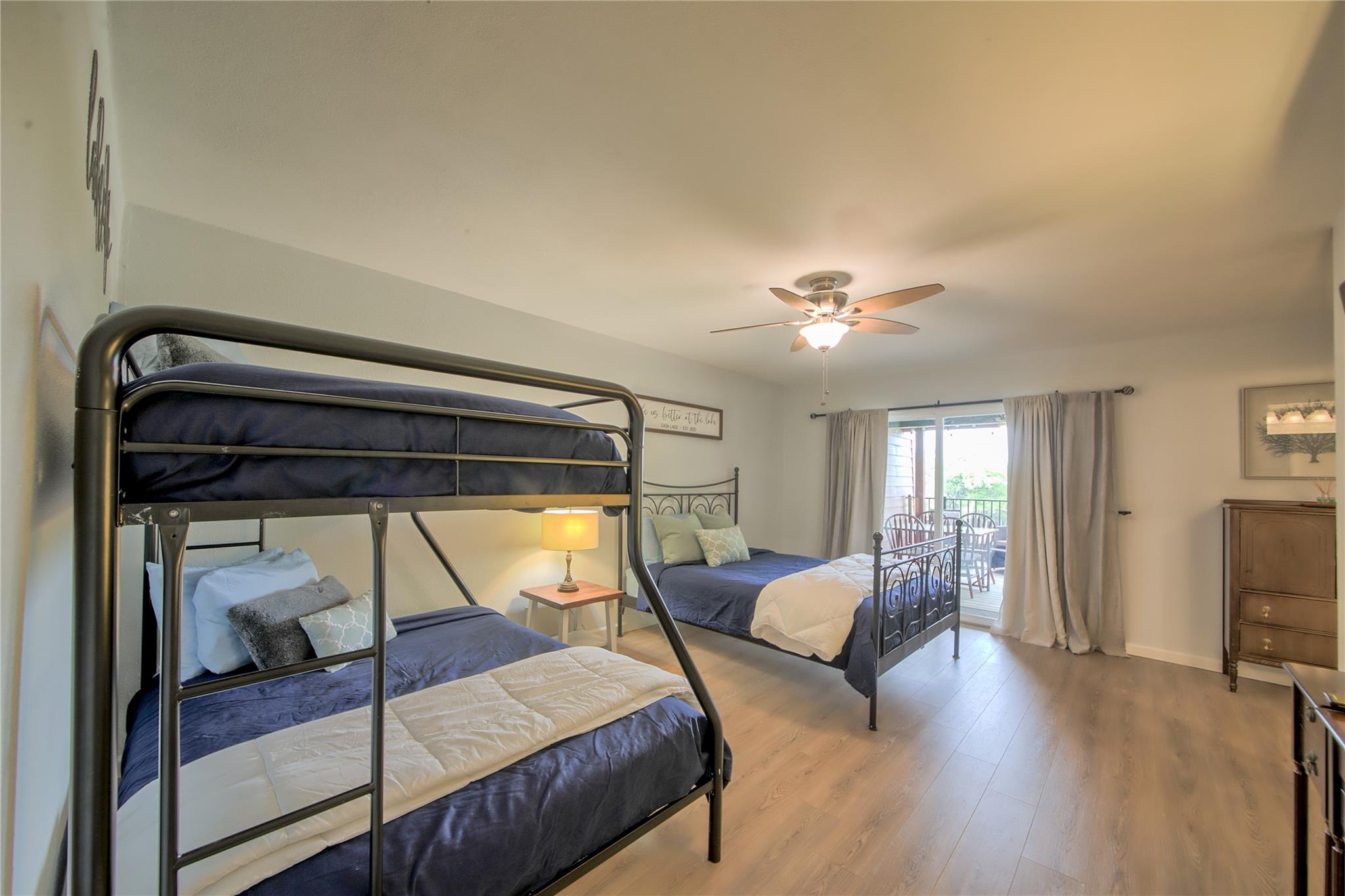 549 Demarett Dr, Point Venture, TX 78645