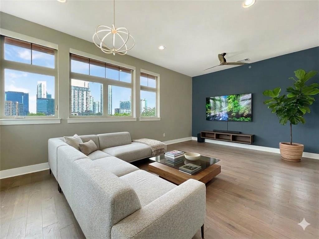 908 Nueces St # 42, Austin, TX 78701