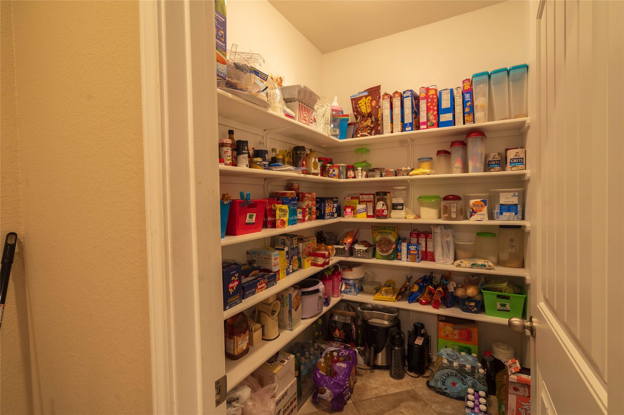 862 Apricot Dr, Kyle, TX 78640