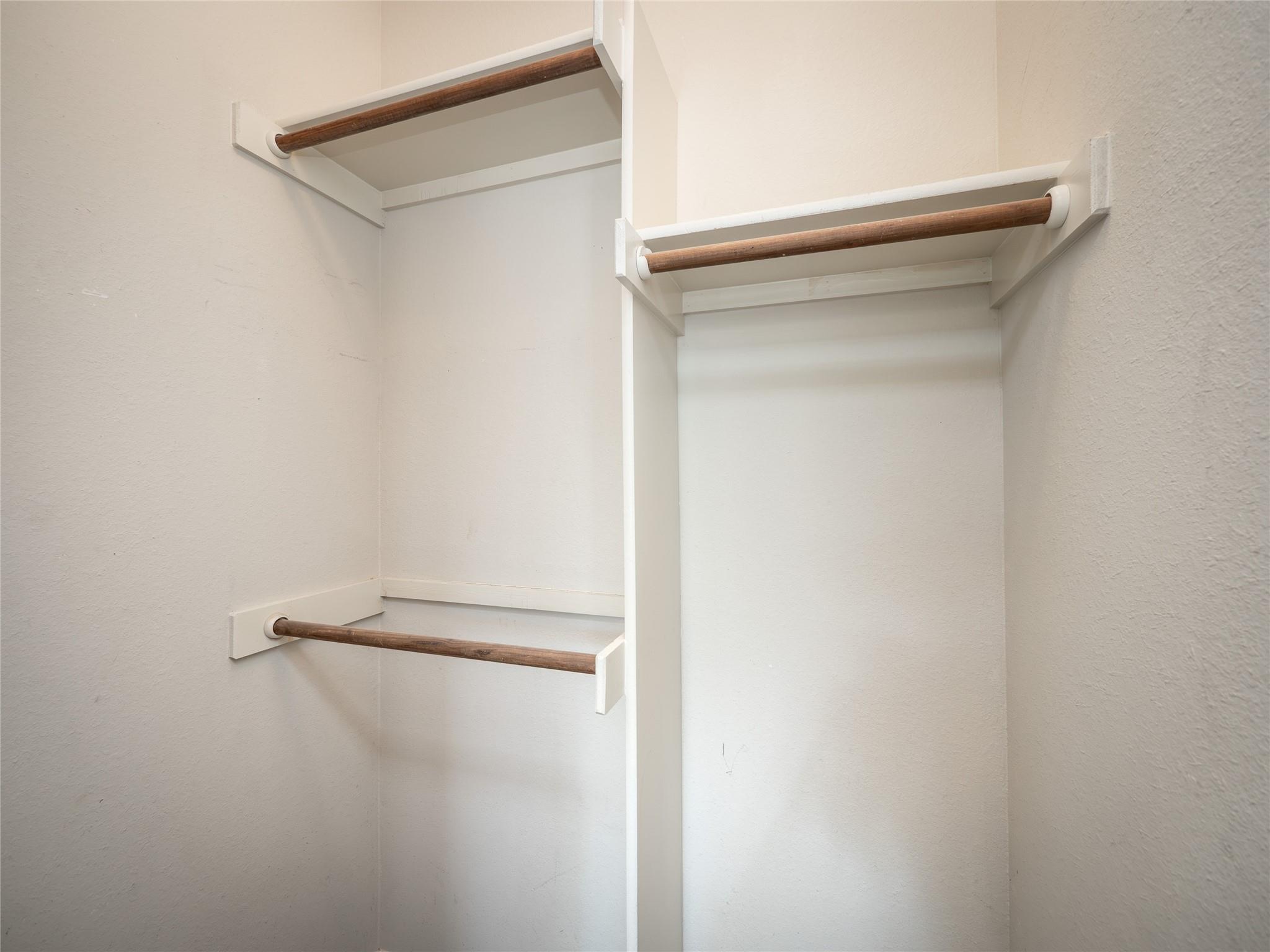 117 Vista Oaks Dr, Dripping Springs, TX 78620