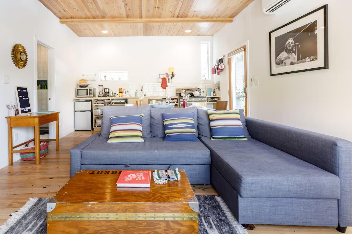 1910 Kinney Ave, Austin, TX 78704